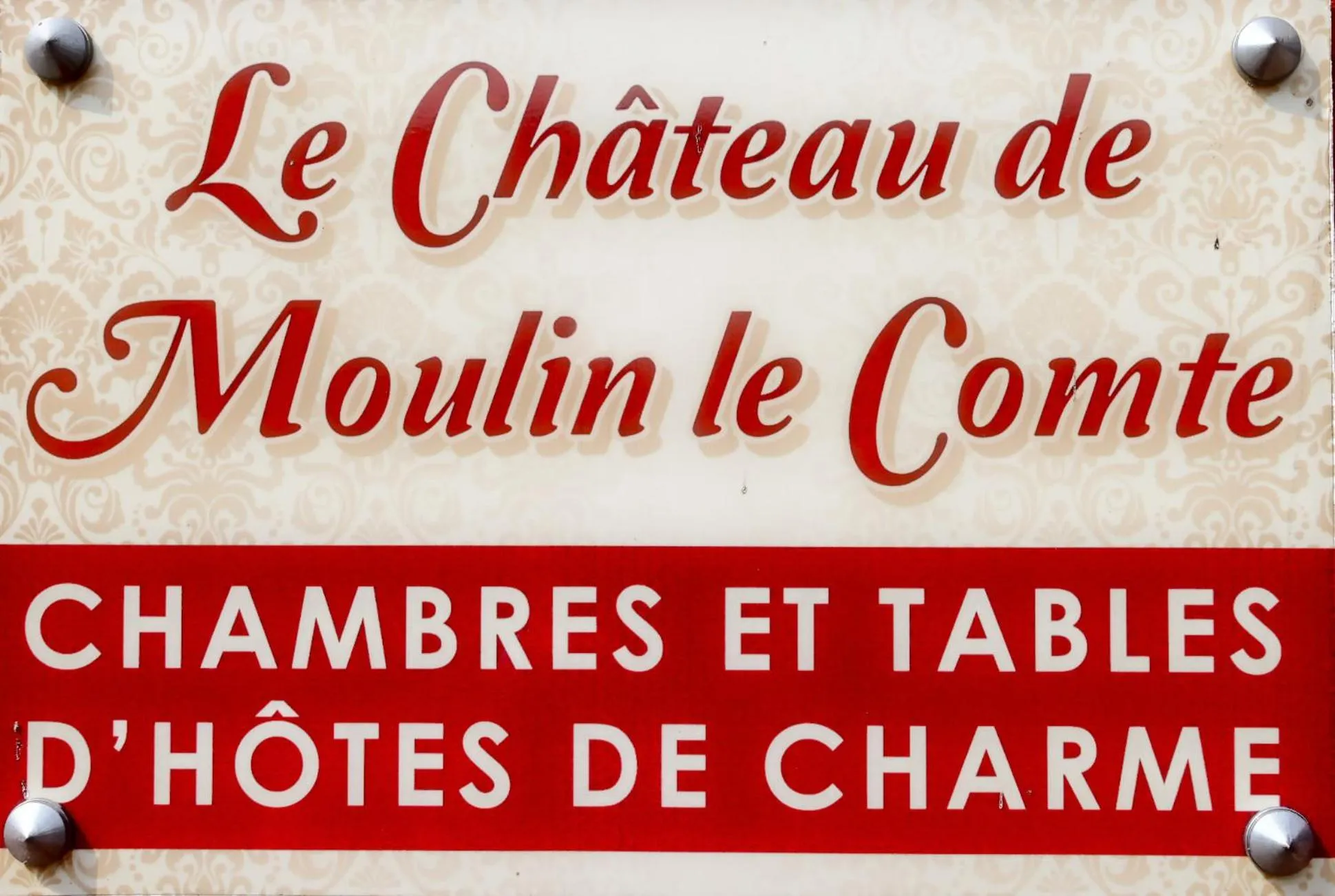 Property logo or sign in Château de Moulin-le-Comte