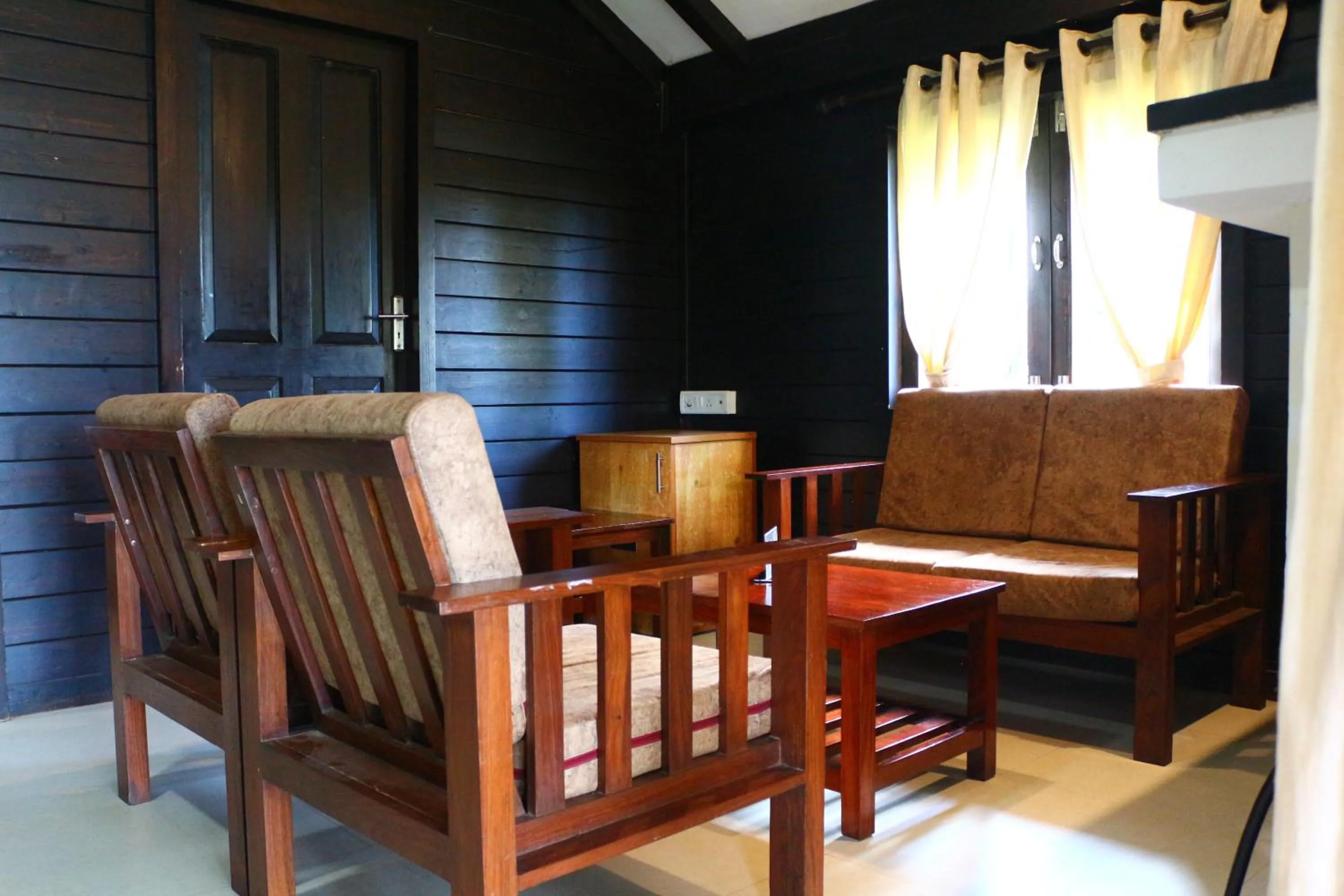 Living room in Logan Camp Ooty