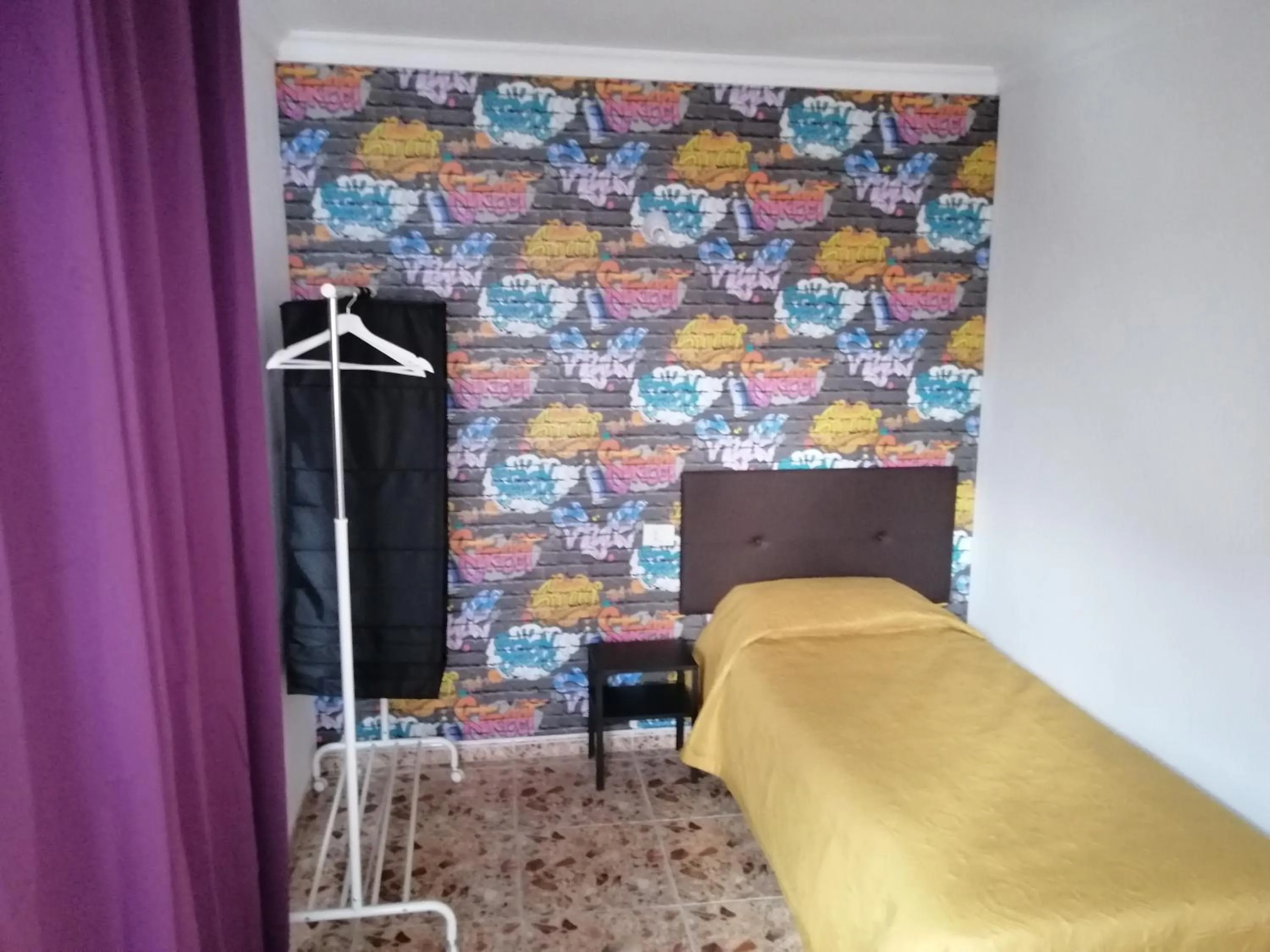 Alcaravaneras Hostel