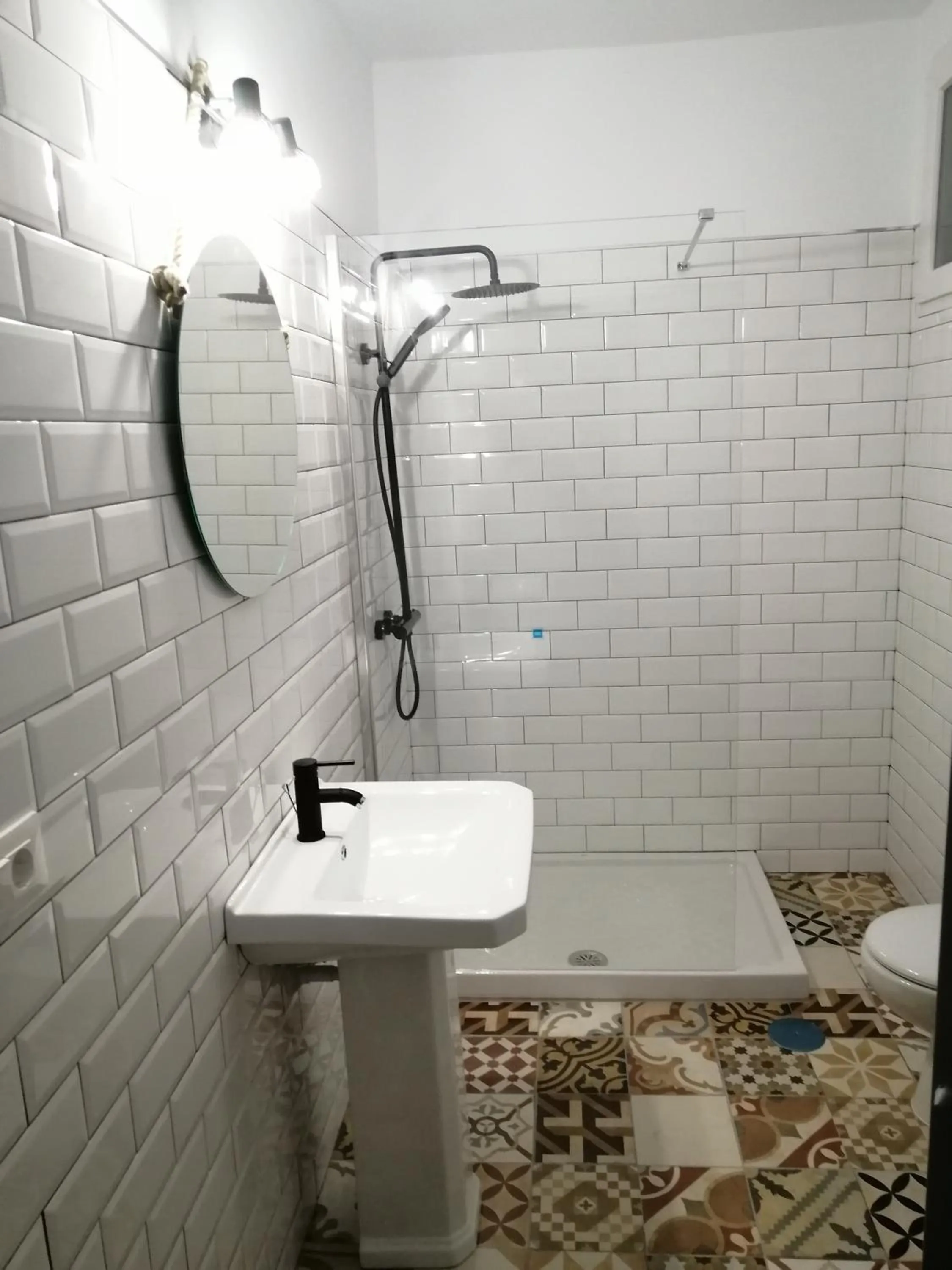 Alcaravaneras Hostel