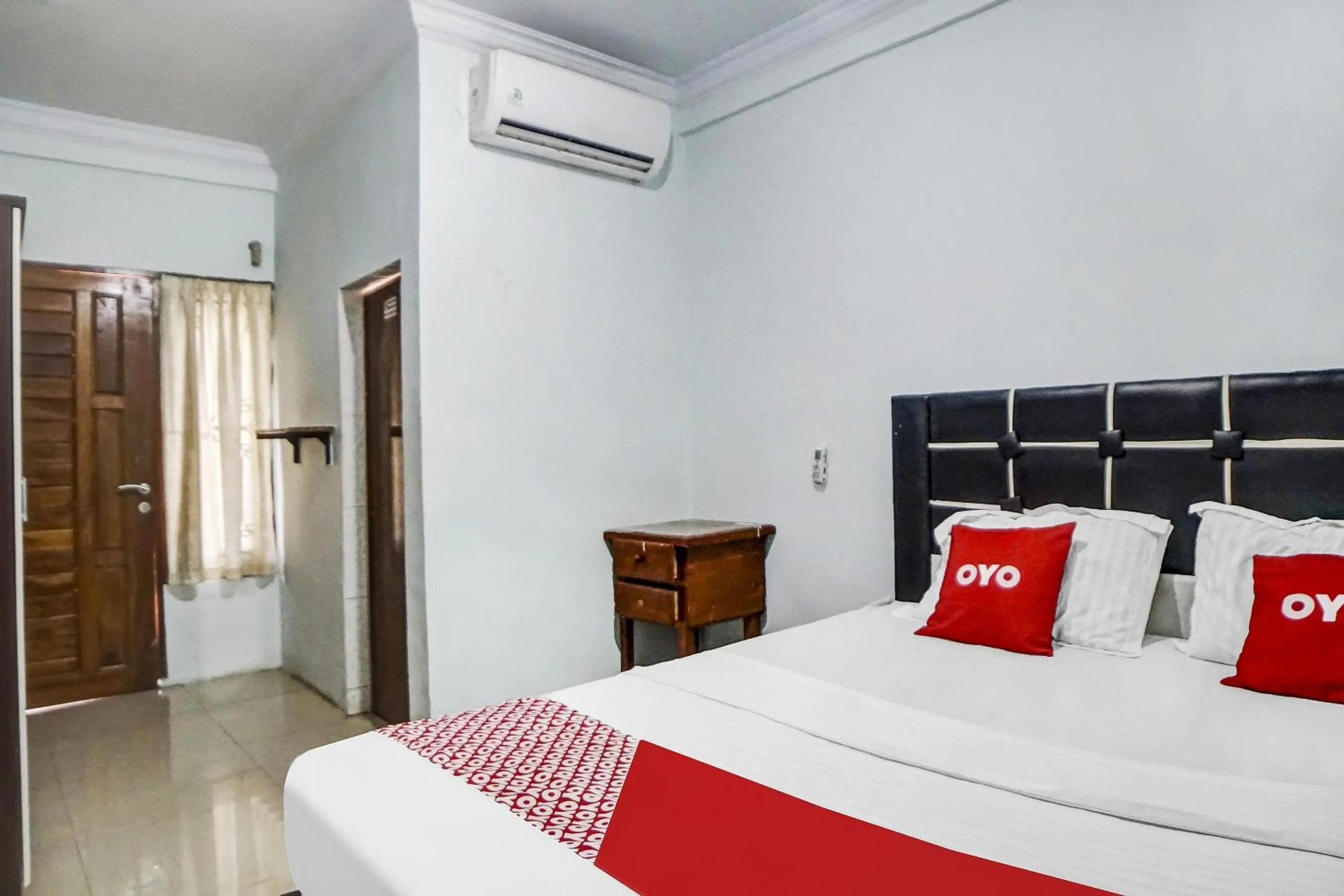 Bedroom, Bed in Hotel O Roemah Gebang