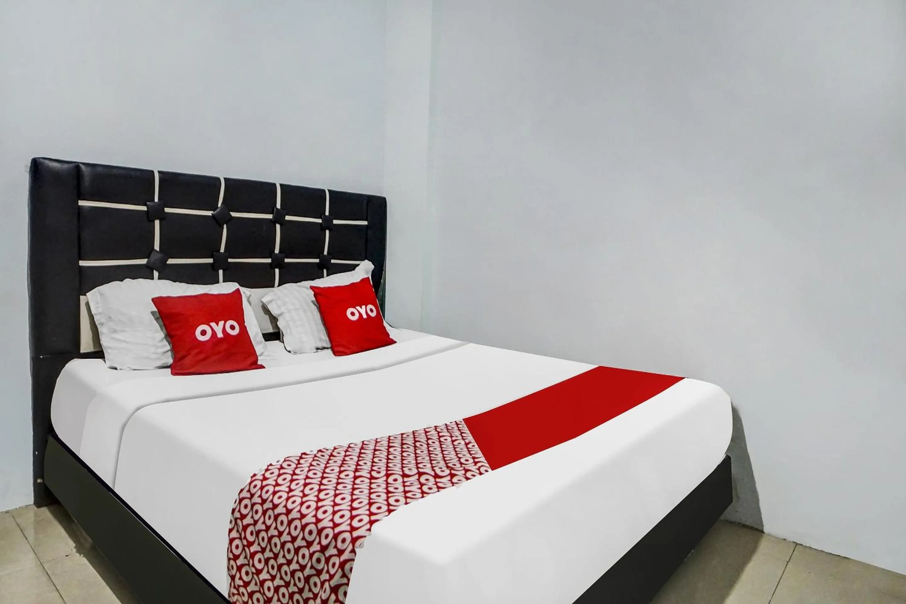 Bedroom, Bed in Hotel O Roemah Gebang