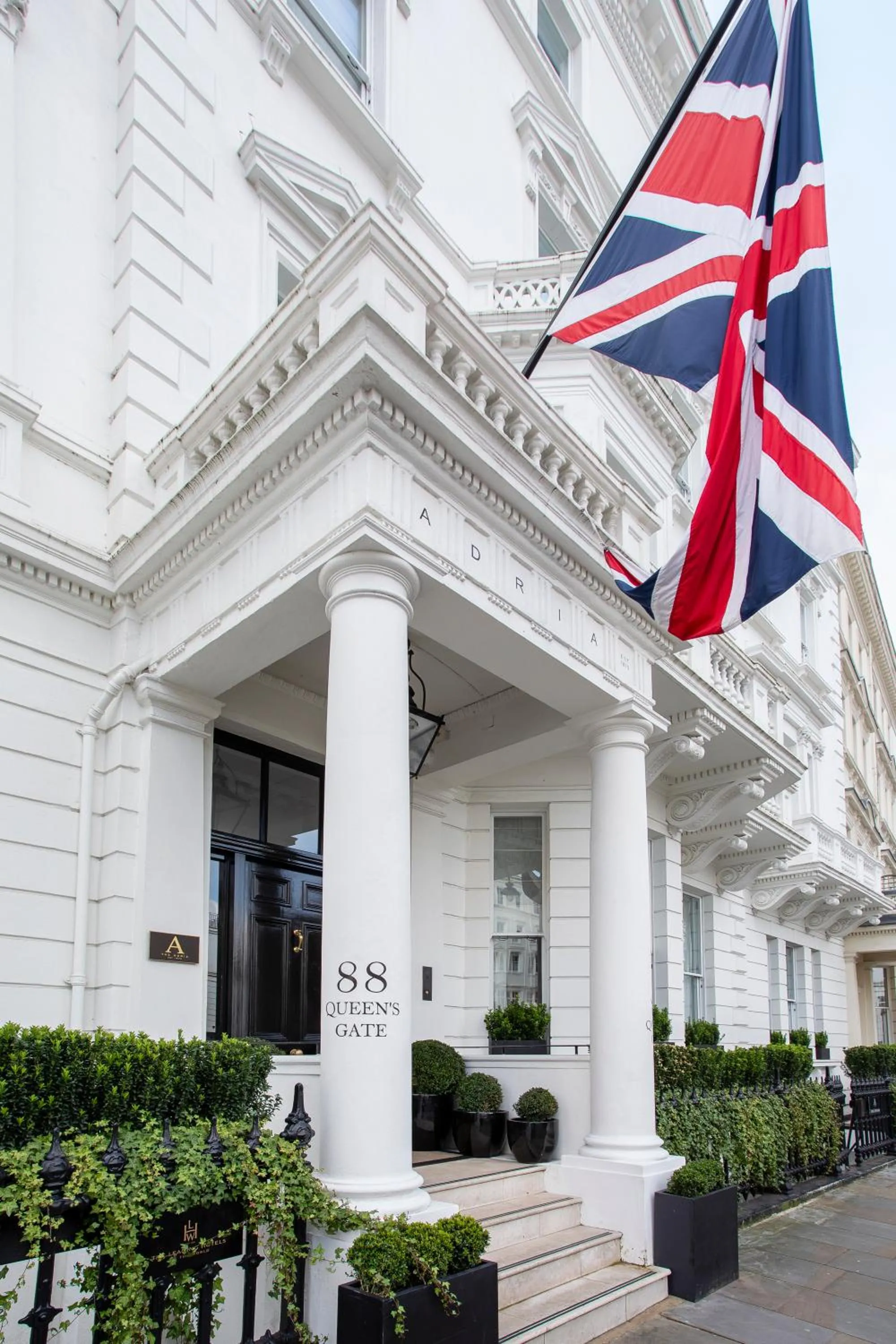 Facade/entrance in The Adria