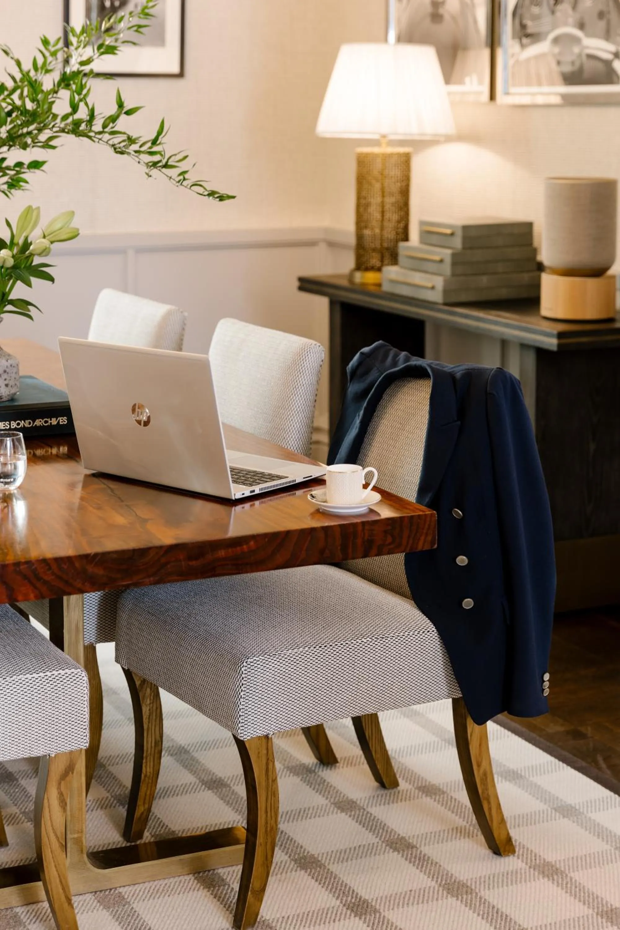 Business facilities in The Adria