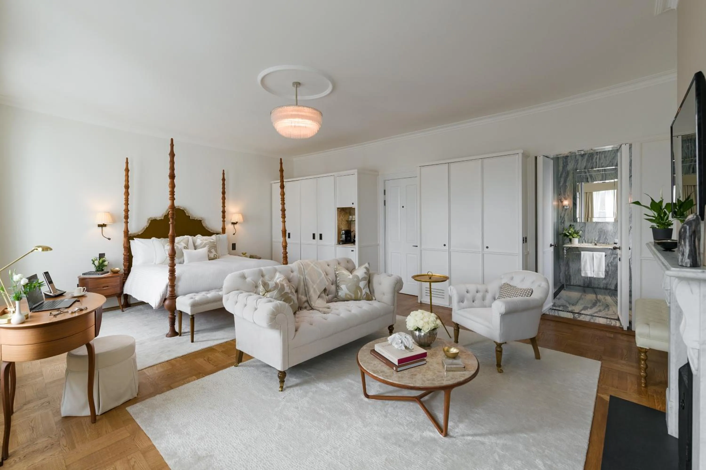 Bedroom in The Adria