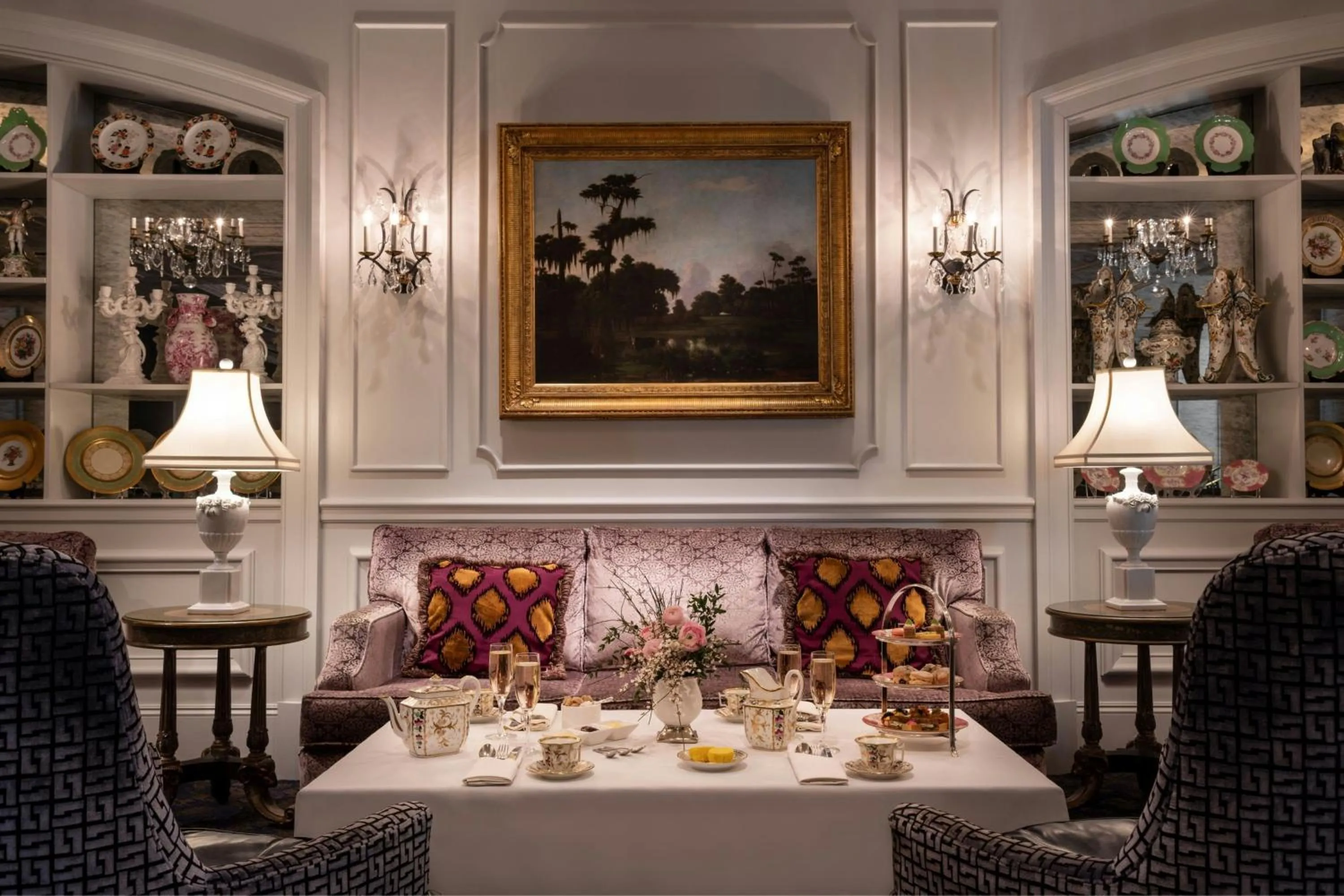 Lounge or bar in The Ritz-Carlton, New Orleans