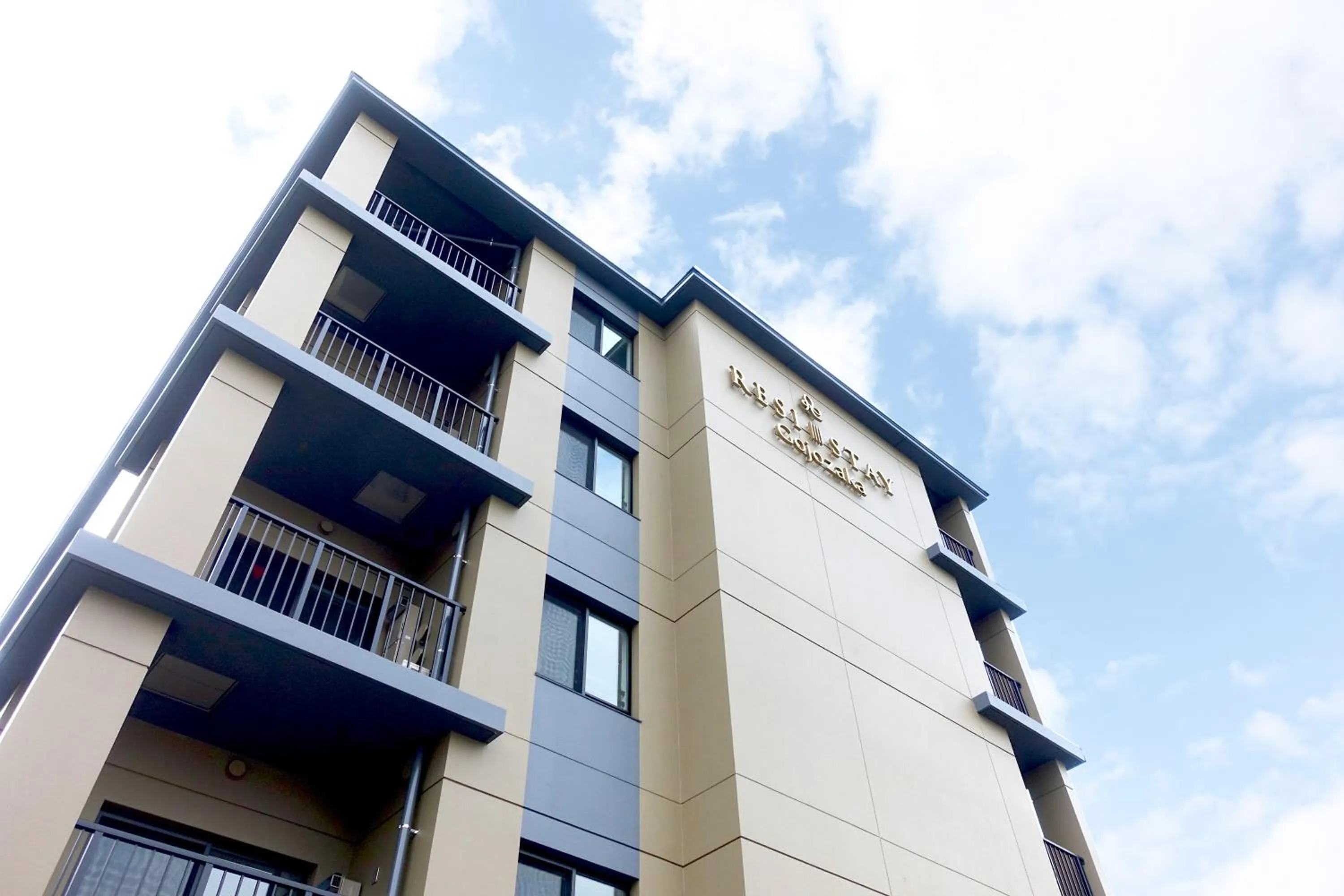 Facade/entrance in RESI STAY Gojozaka