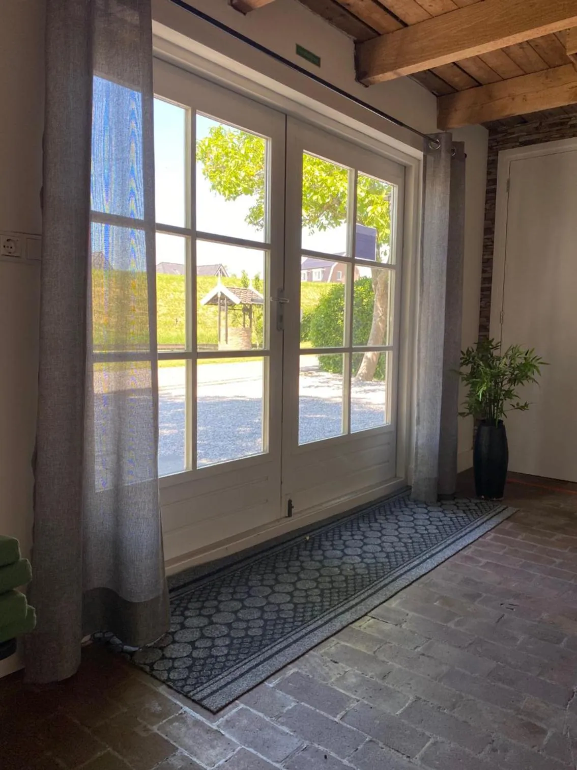 Garden view in Gastenverblijf Rodenburg