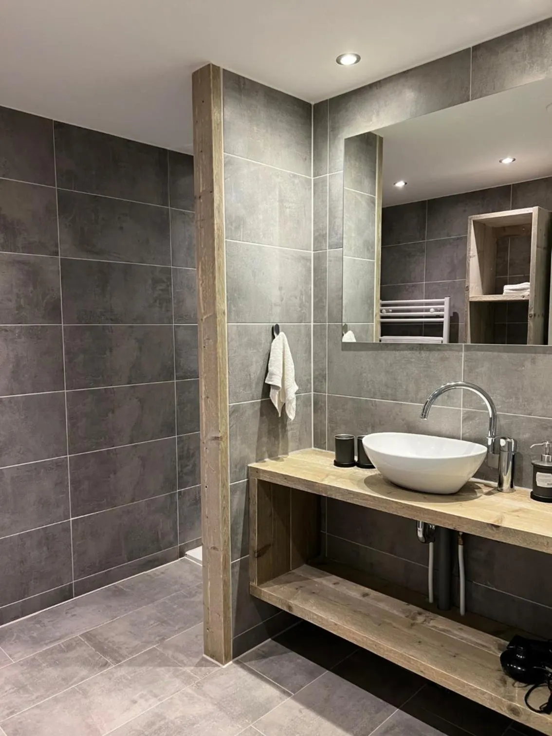 Bathroom in Gastenverblijf Rodenburg