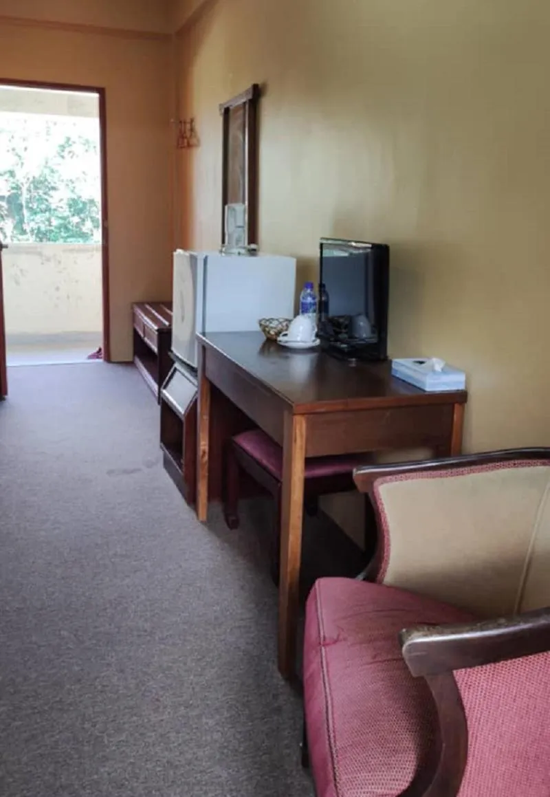 TV and multimedia in Mersing Merlin Inn