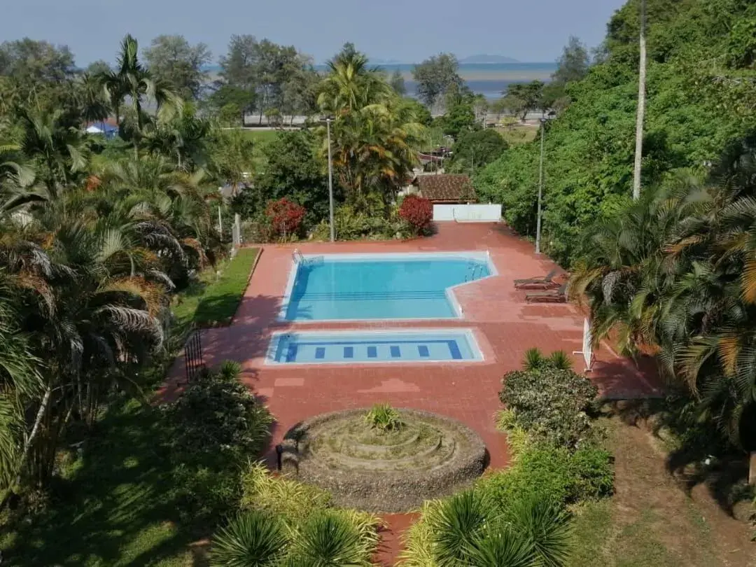 Pool view in Mersing Merlin Inn Pool view in Mersing Merlin Inn