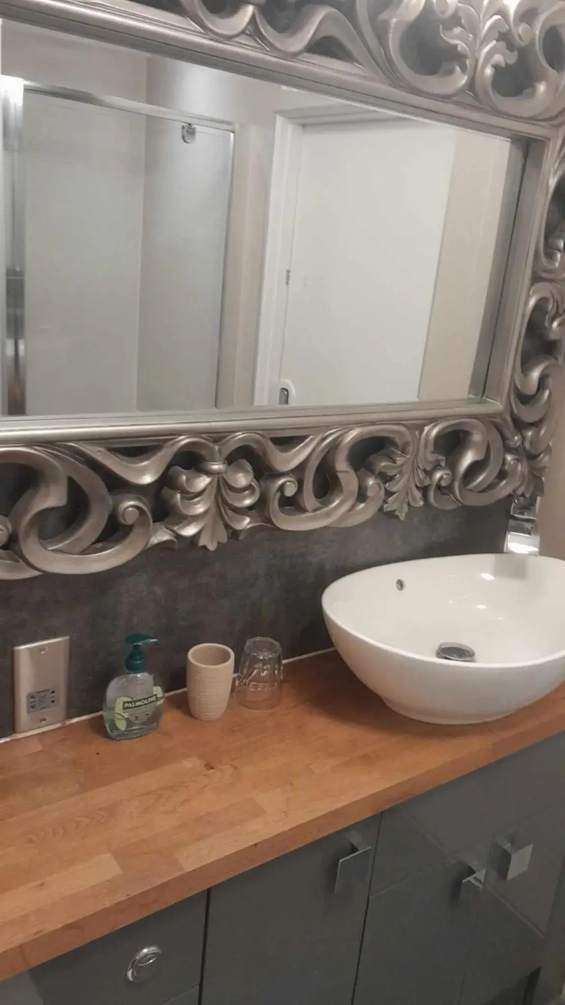 Family Room with Private Bathroom in Driftwood B&B Weymouth Family Room with Private Bathroom in Driftwood B&B Weymouth