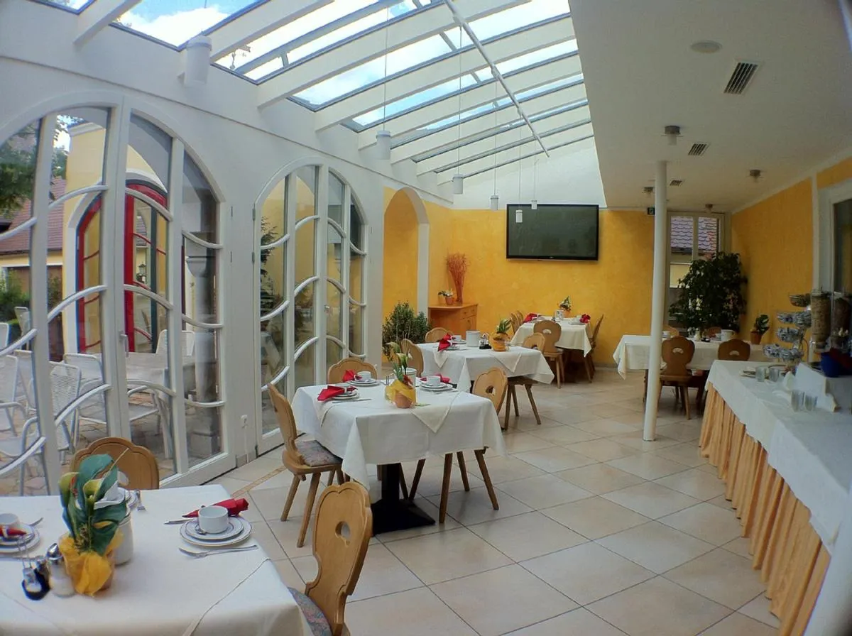 Restaurant/places to eat in Landgasthof Scheubel