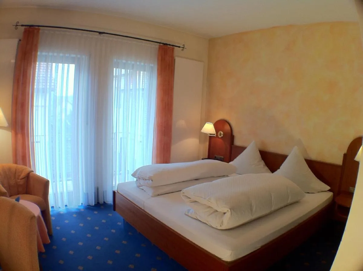 Photo of the whole room, Bed in Landgasthof Scheubel