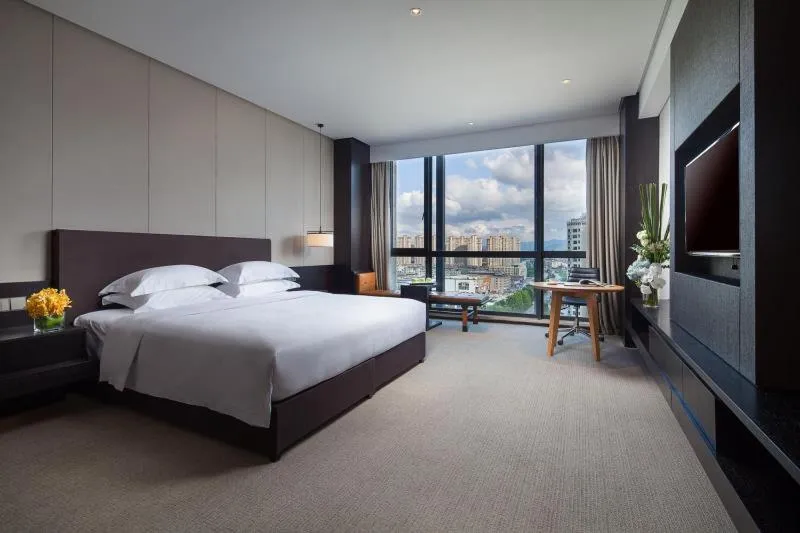 Bed in Ramada by Wyndham Taizhou