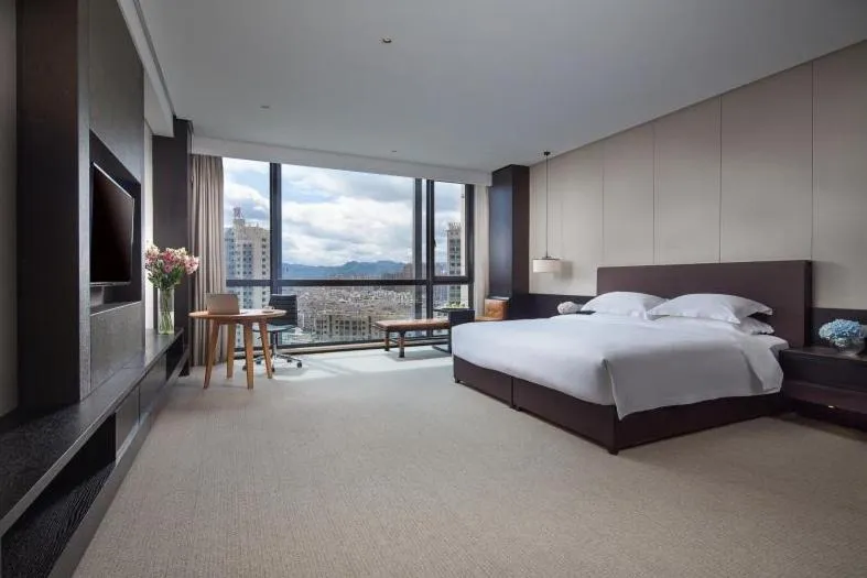 Bed in Ramada by Wyndham Taizhou