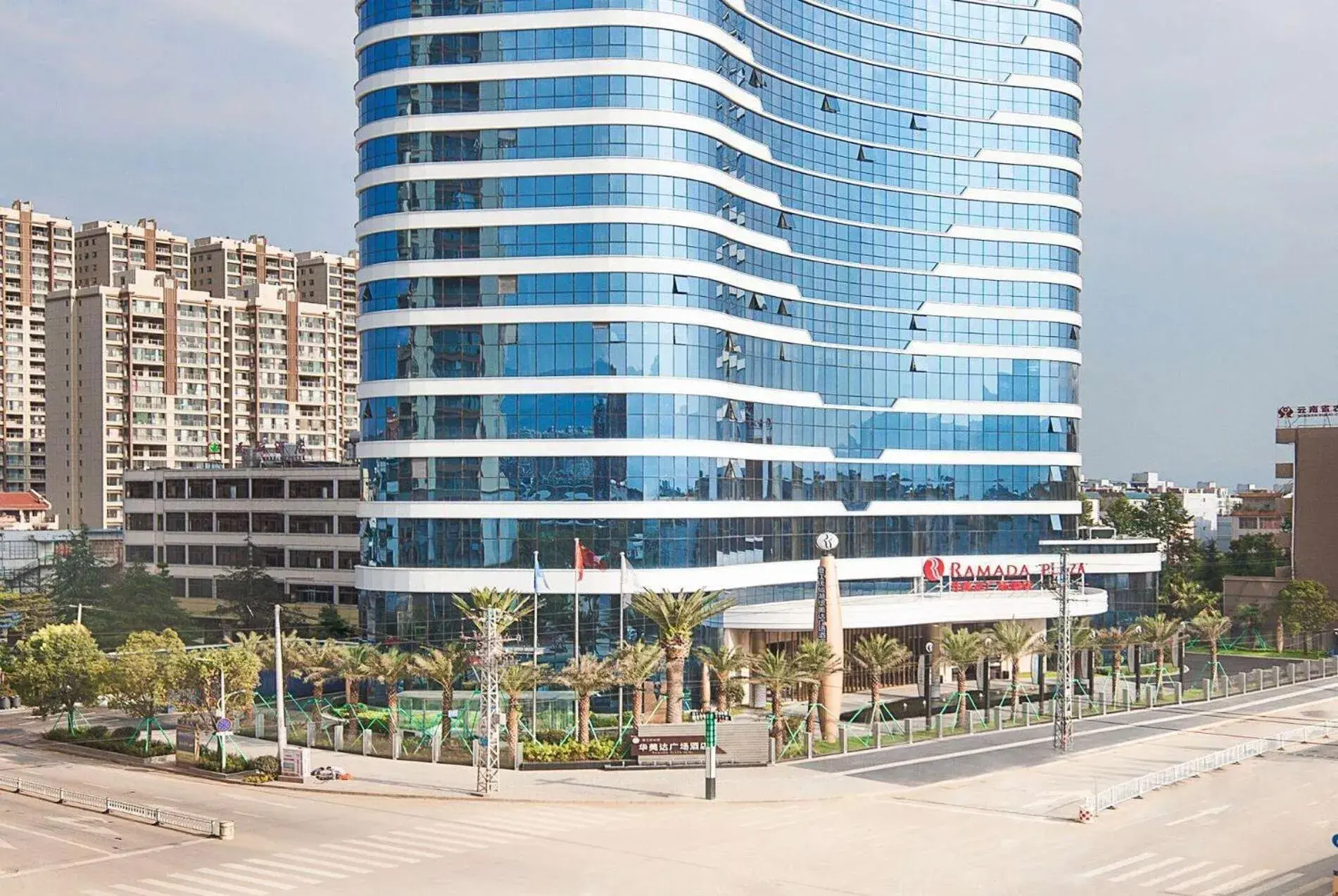 Property building in Ramada Plaza Fuxian Lake Property building in Ramada Plaza Fuxian Lake