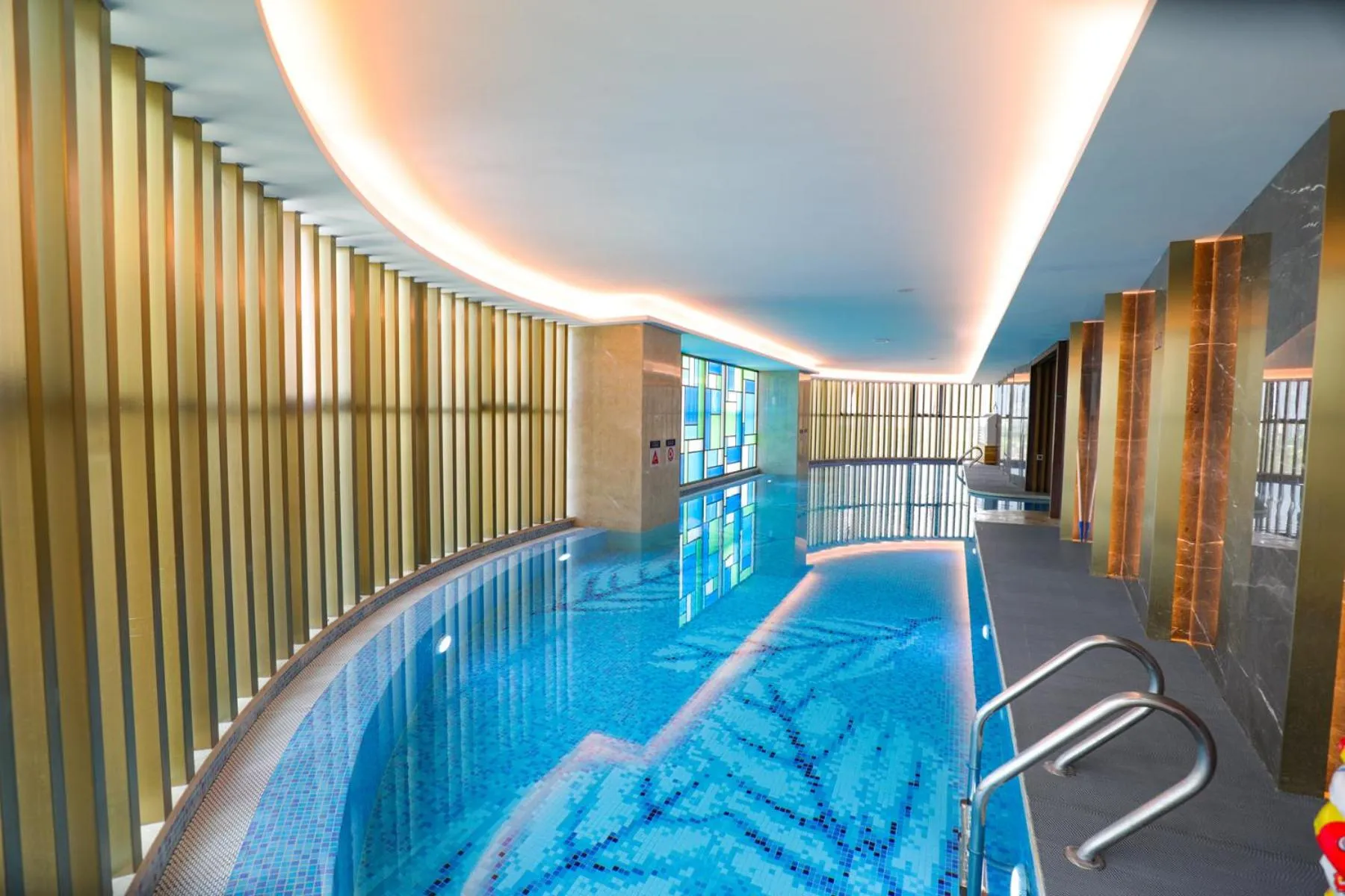 Ramada Plaza Fuxian Lake