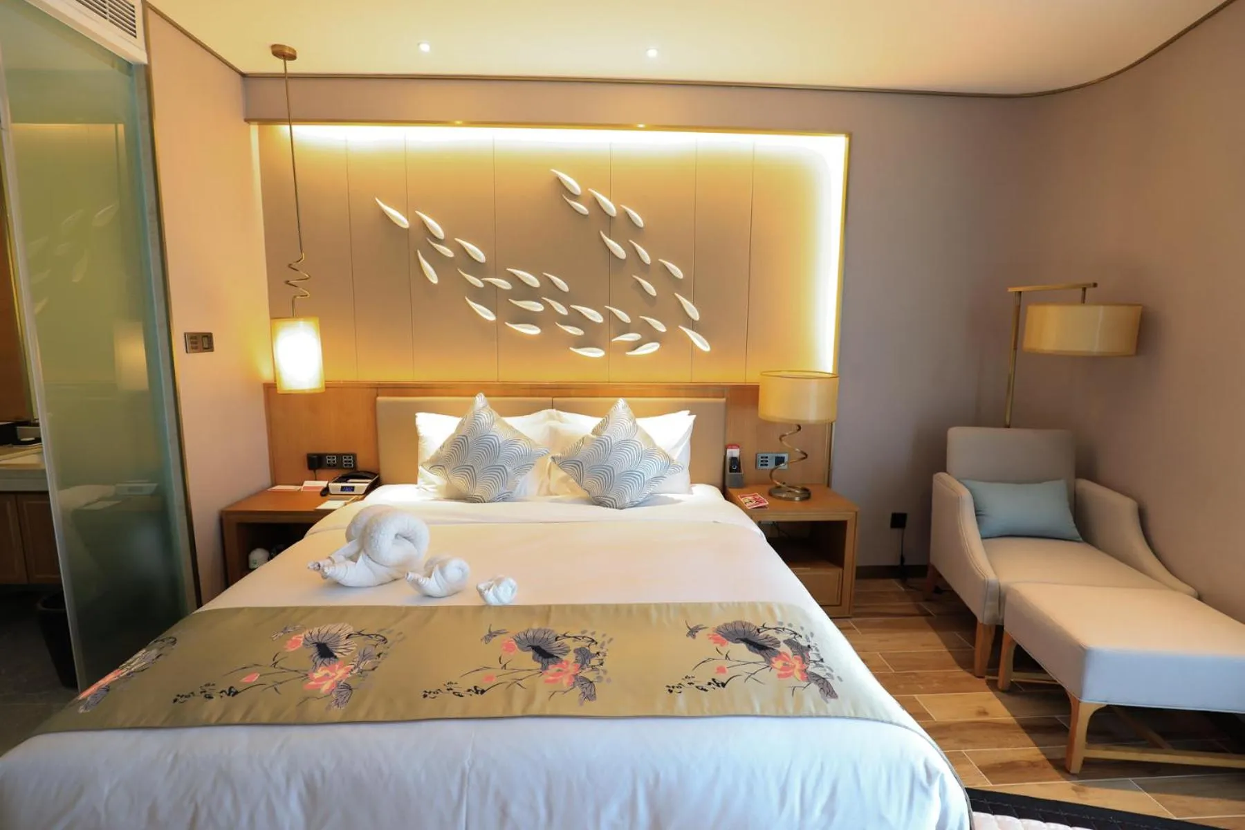 Ramada Plaza Fuxian Lake