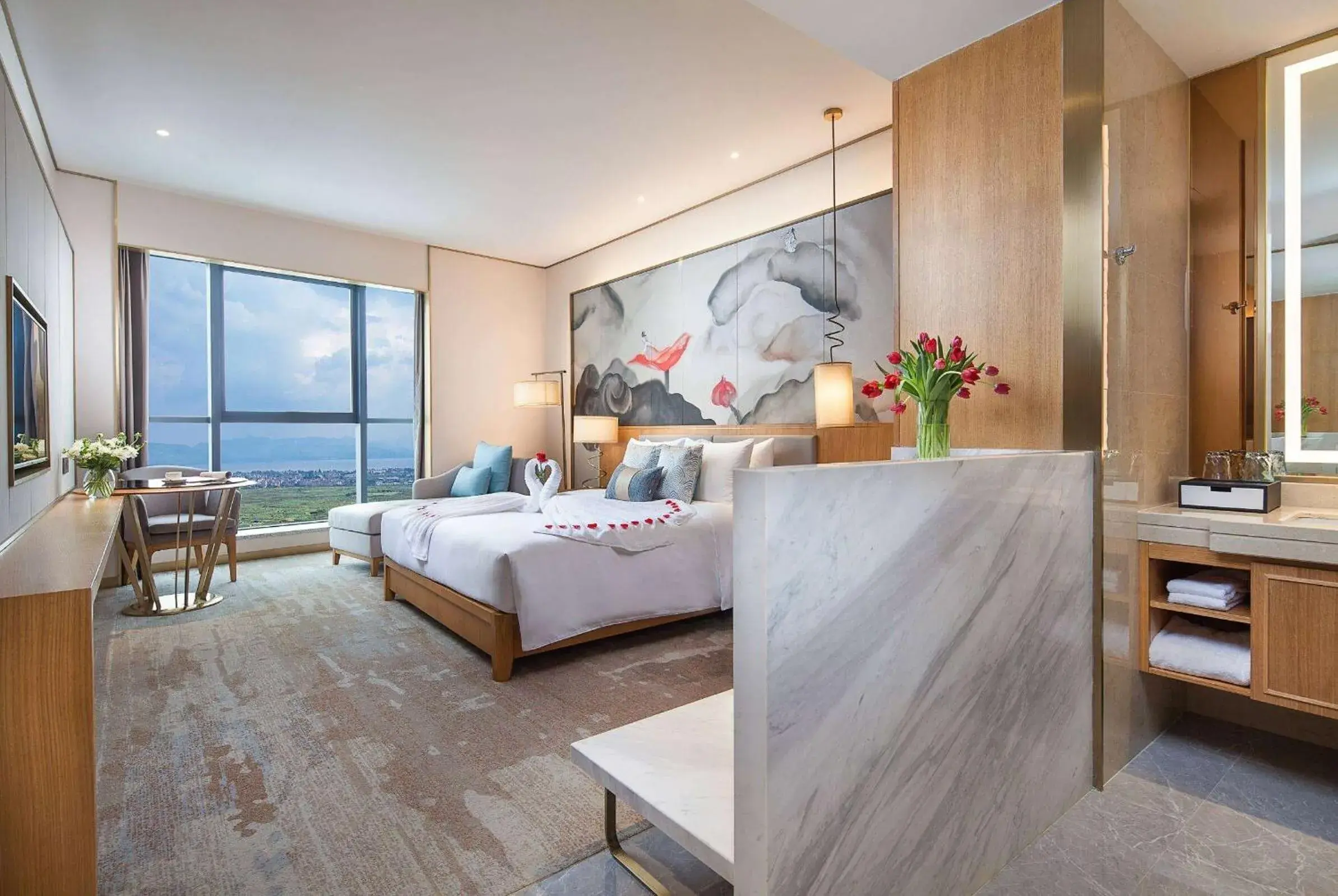 Photo of the whole room, Bed in Ramada Plaza Fuxian Lake Photo of the whole room, Bed in Ramada Plaza Fuxian Lake