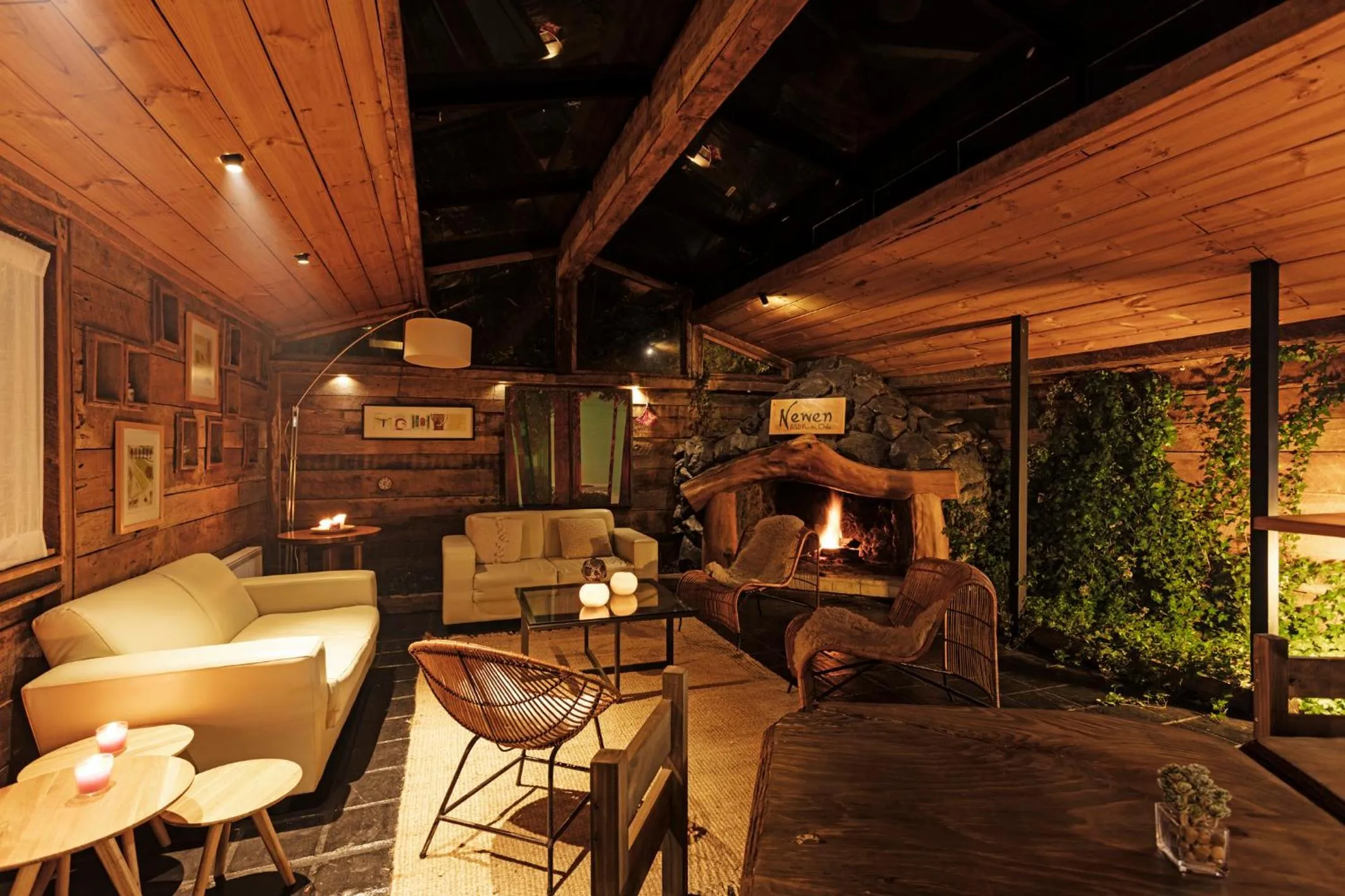 Lounge or bar in Newen B&B