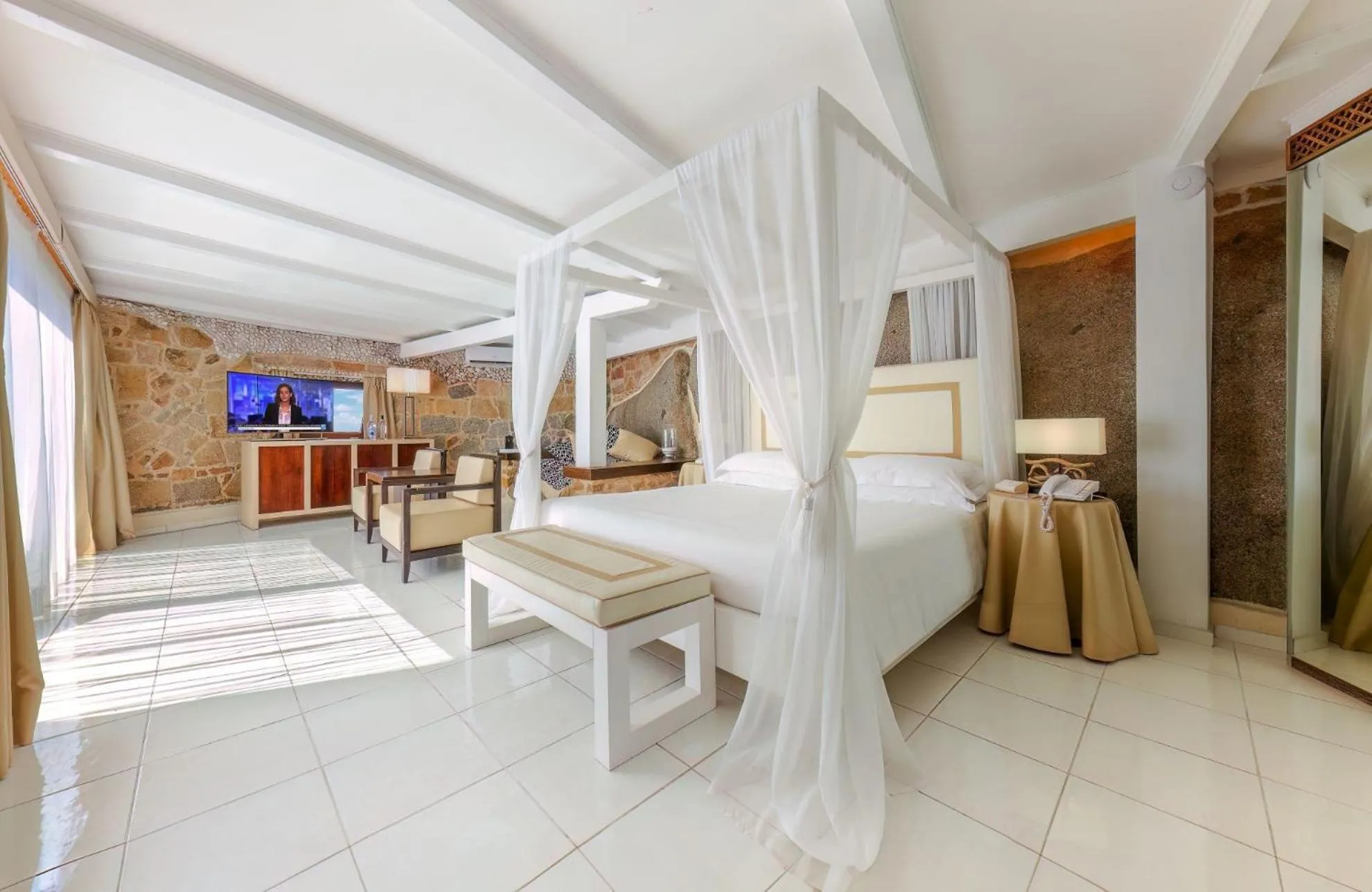 Bedroom, Bed in Hotel & SPA des Pecheurs