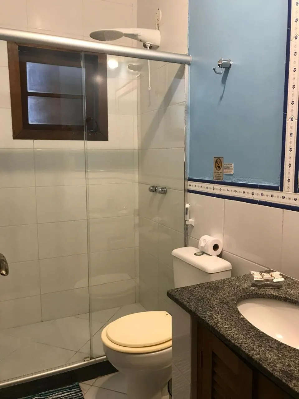 Bathroom in Pousada Casa das Rosas