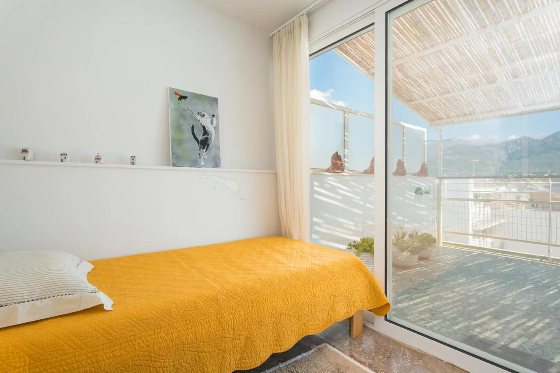 Bedroom, Bed in Seafront Penthouse LEO