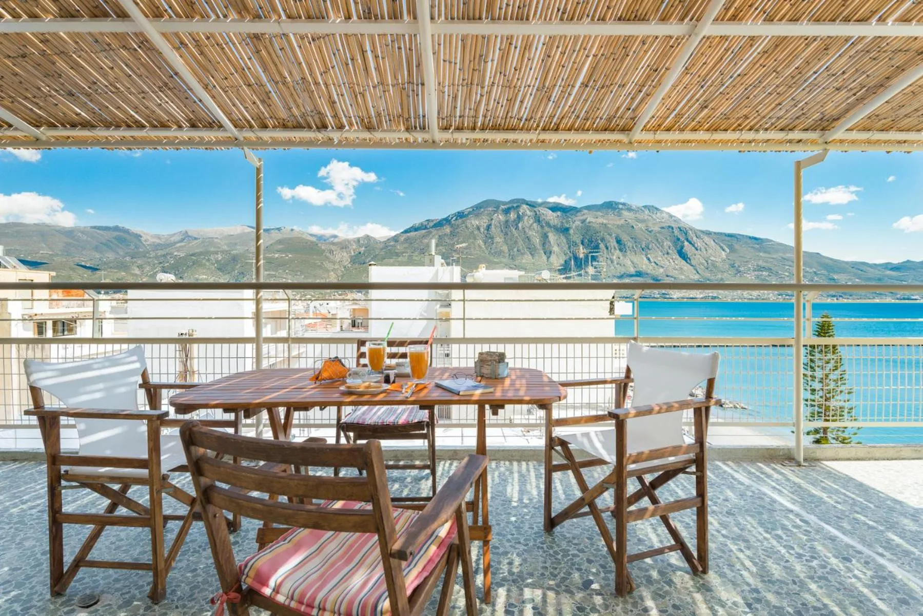 Balcony/Terrace in Seafront Penthouse LEO