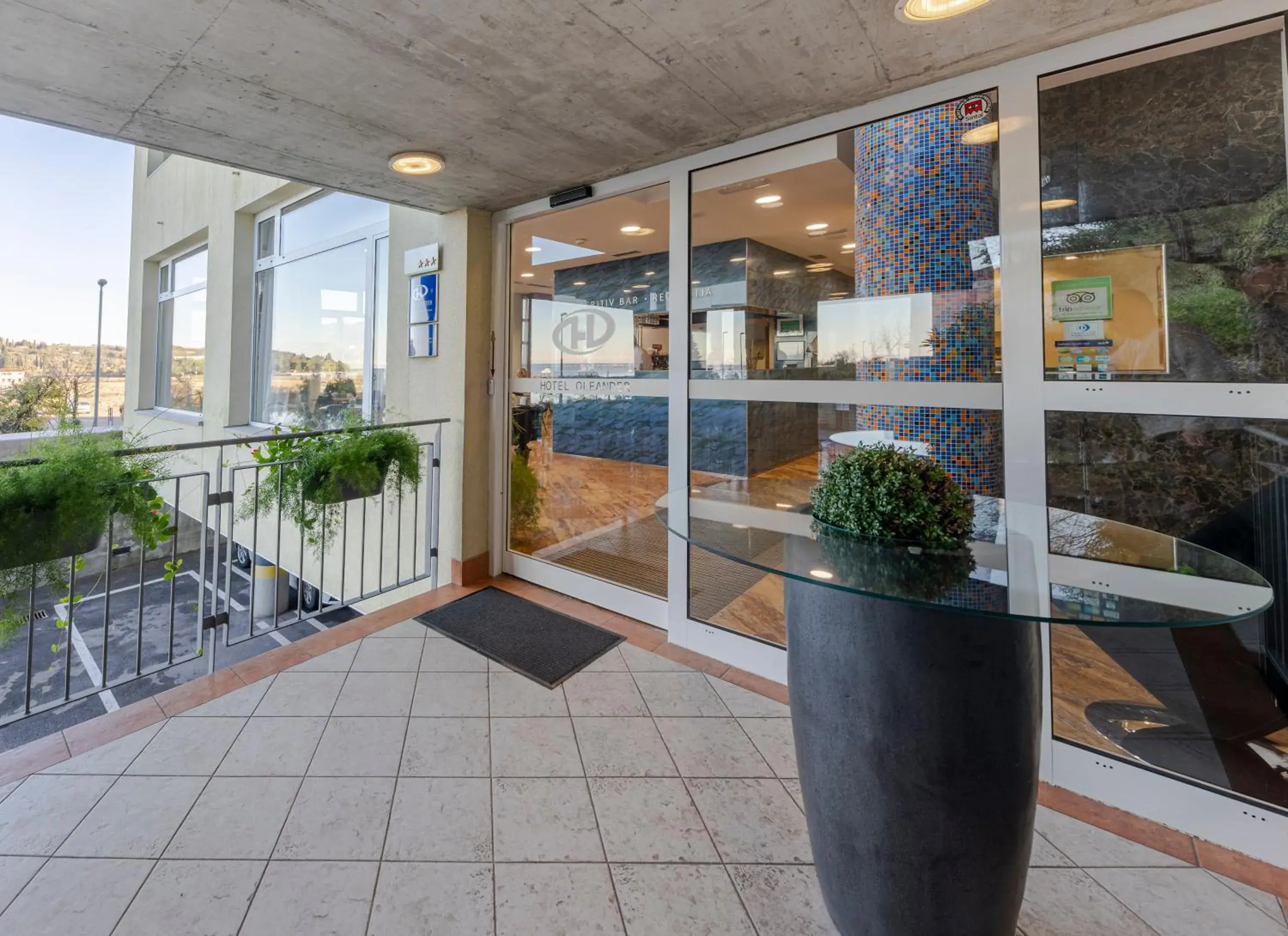 Facade/entrance in Hotel Oleander - Oleander Resort