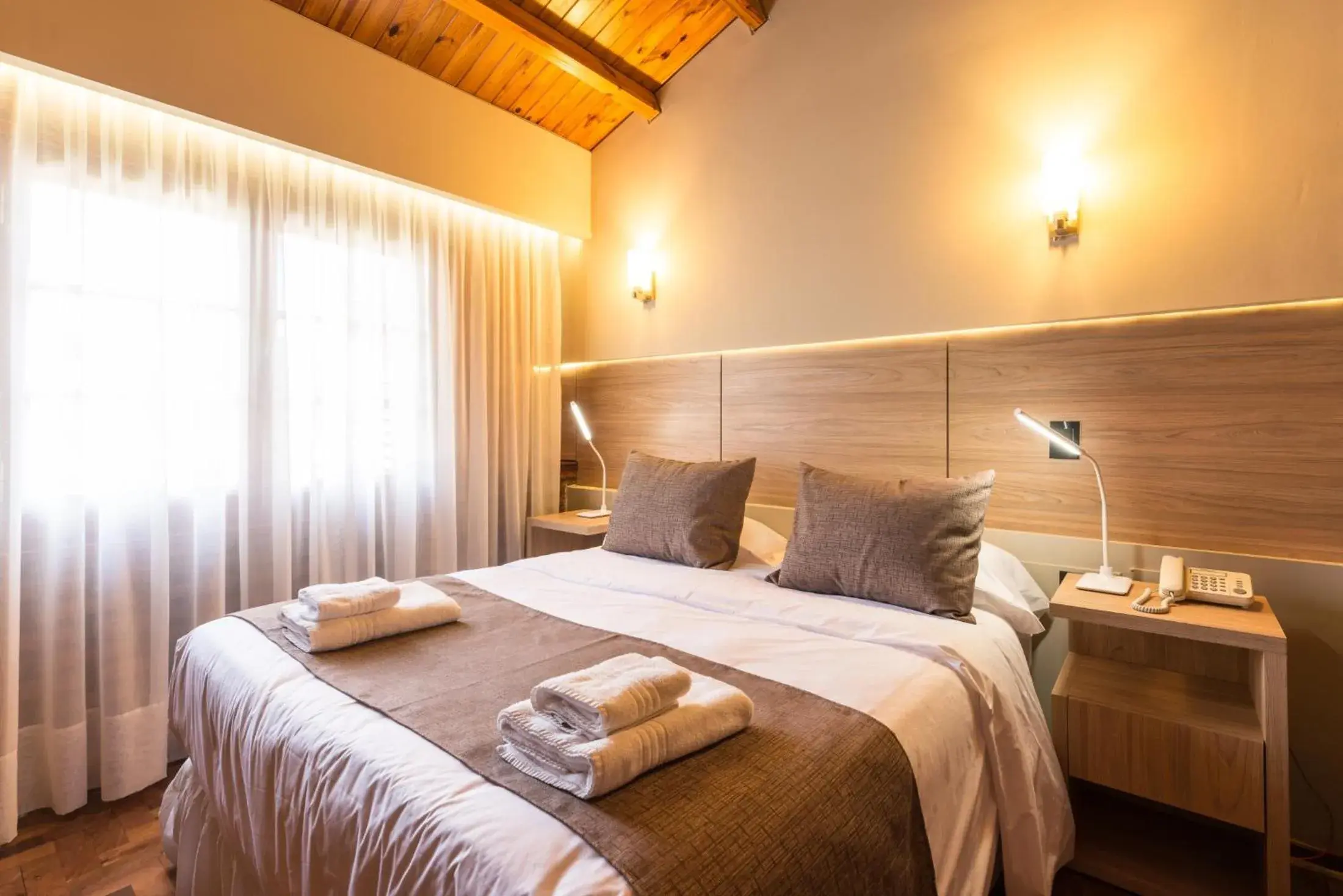 Double or Twin Room in Portal del Lago Hotel Double or Twin Room in Portal del Lago Hotel