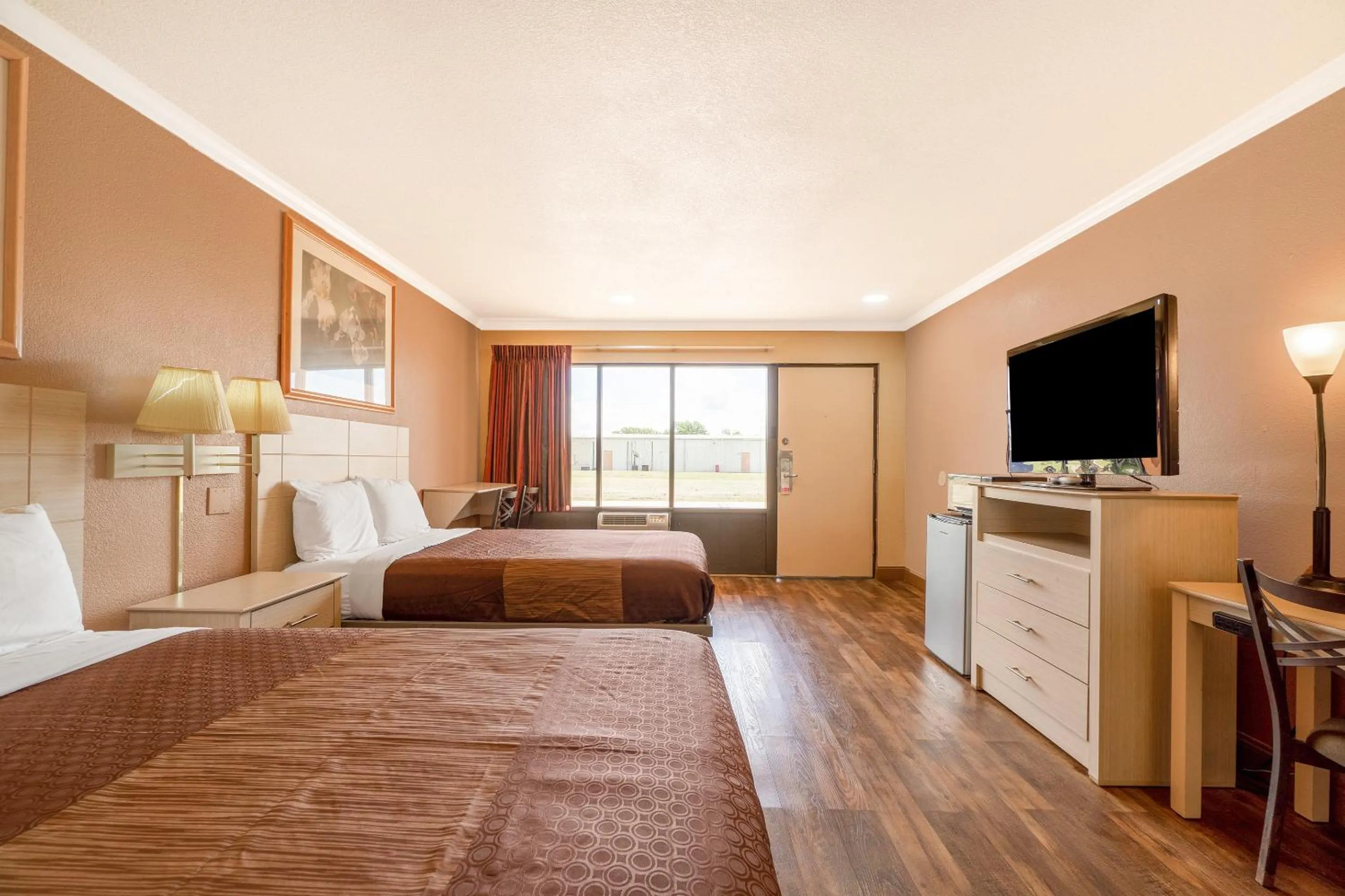 Bedroom in River Valley Motor Inn By OYO La Grange Texas