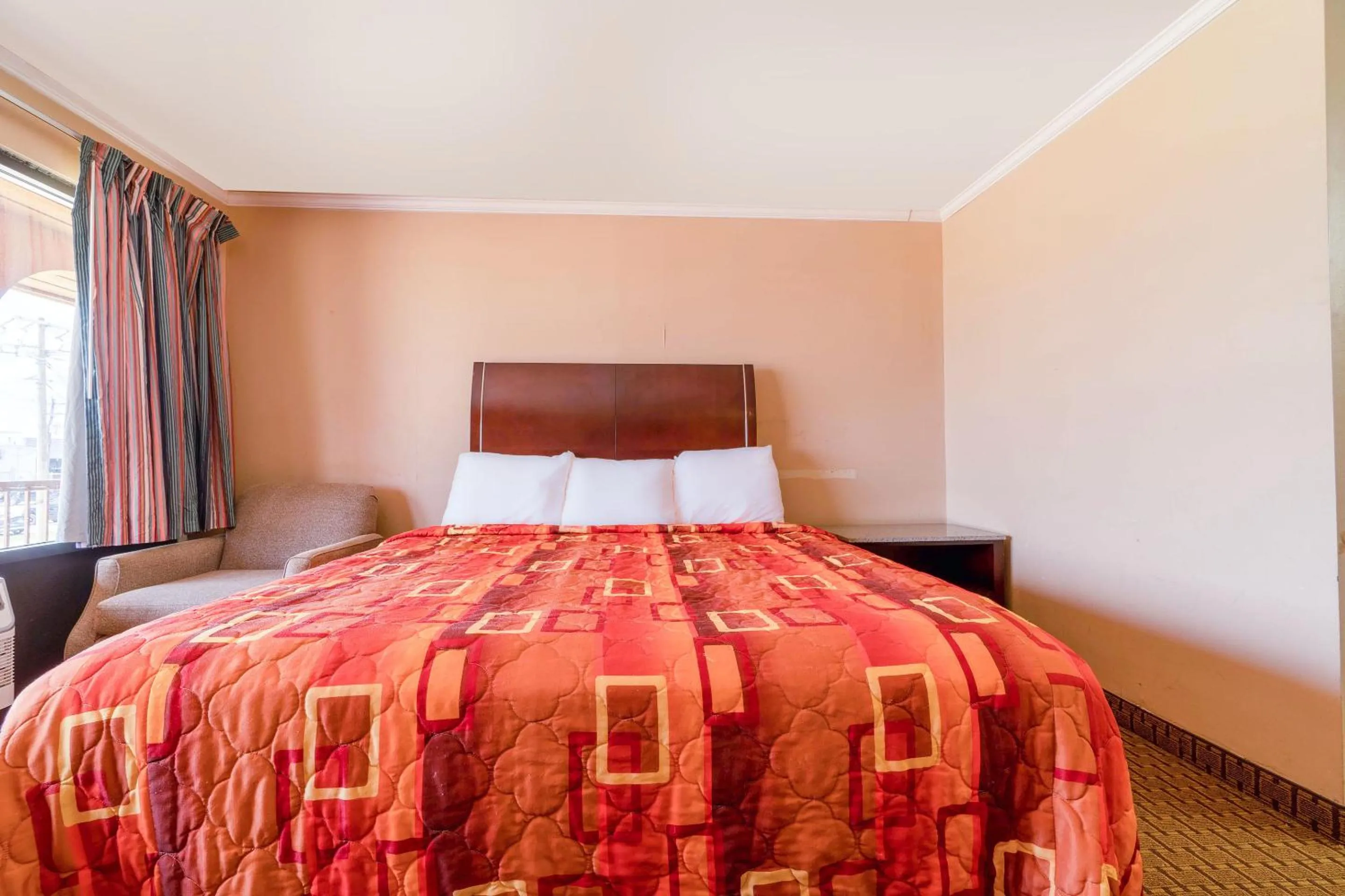 Bedroom in River Valley Motor Inn By OYO La Grange Texas