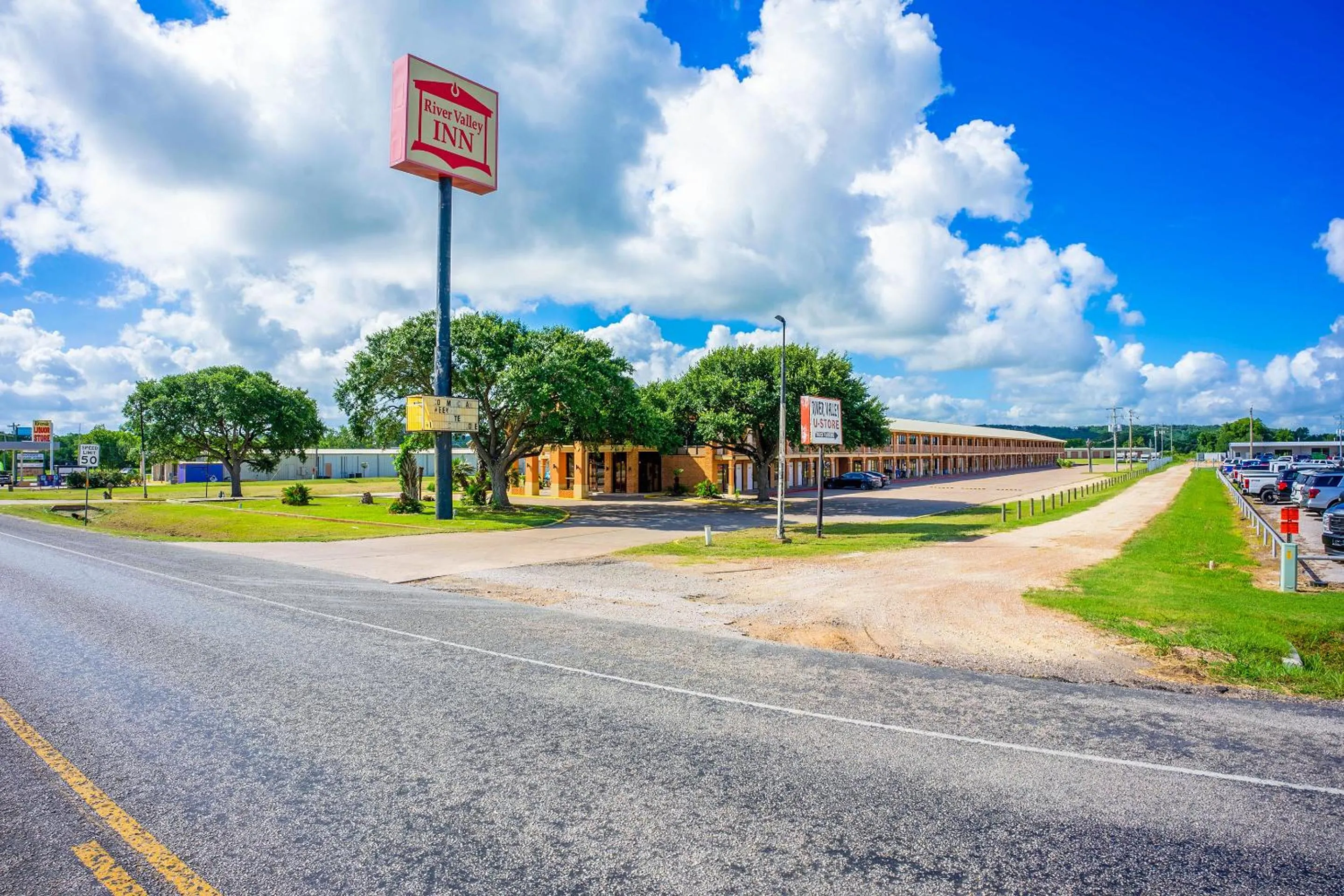 Street view in River Valley Motor Inn By OYO La Grange Texas