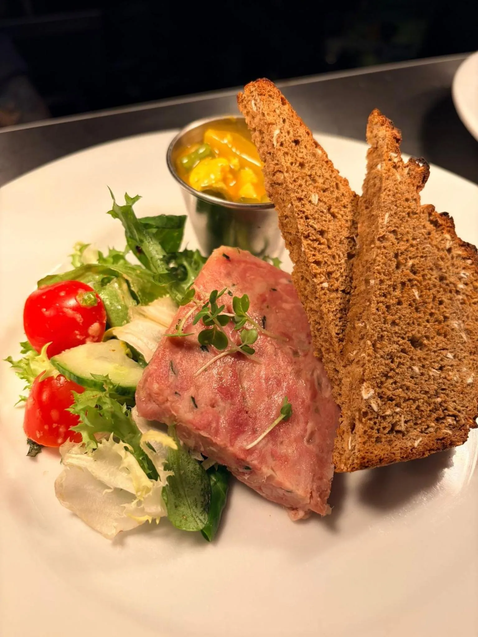 Restaurant/places to eat in The Old Schoolhouse Hotel