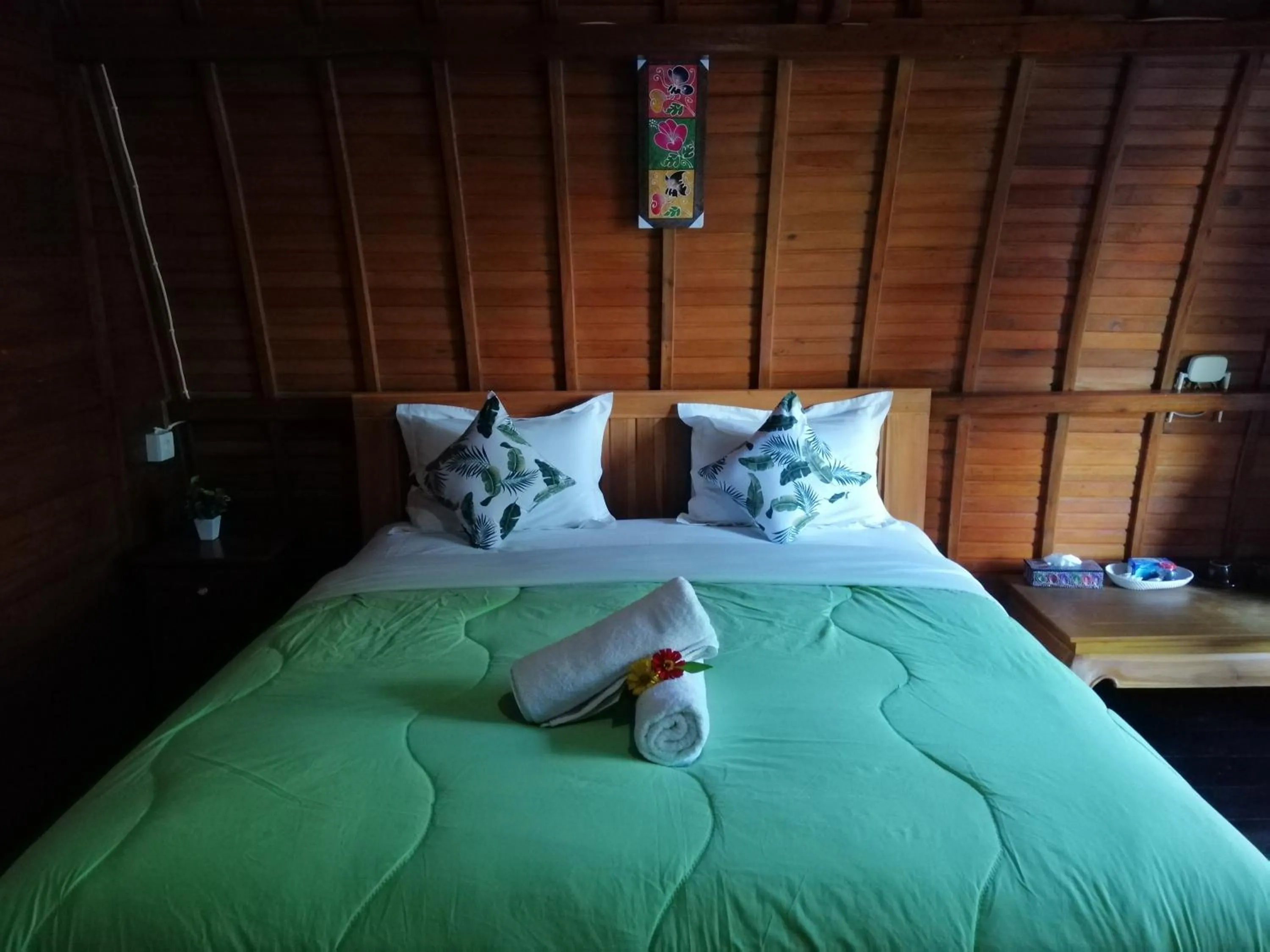 Bed in Ginanthi Cottage
