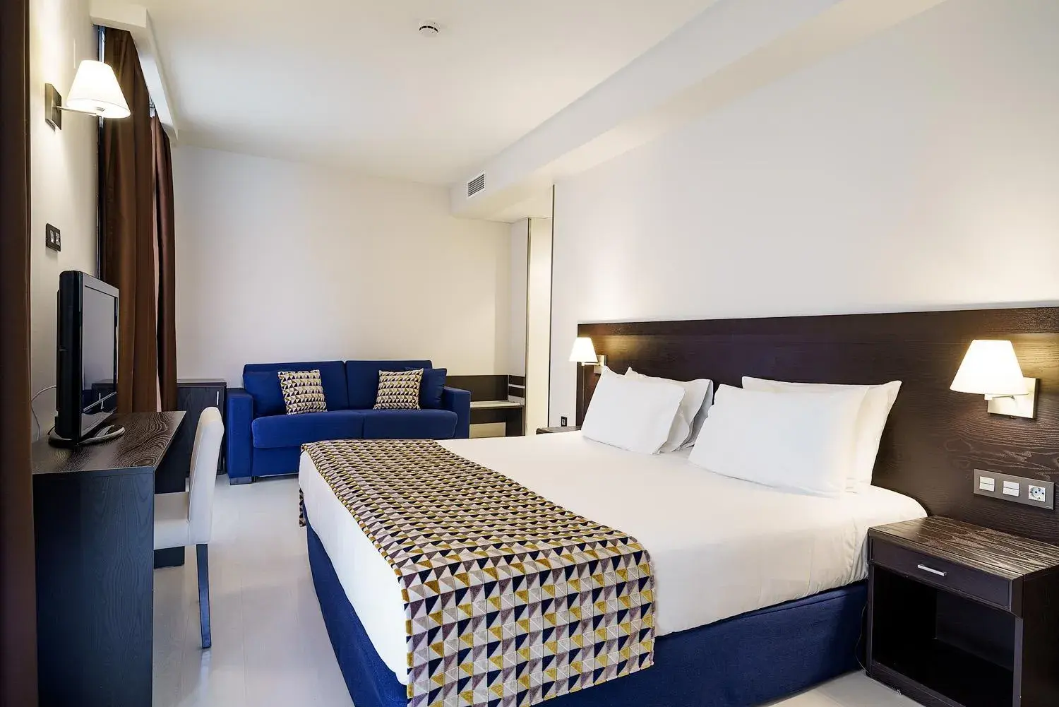 Bedroom, Bed in Exe Málaga Museos Bedroom, Bed in Exe Málaga Museos