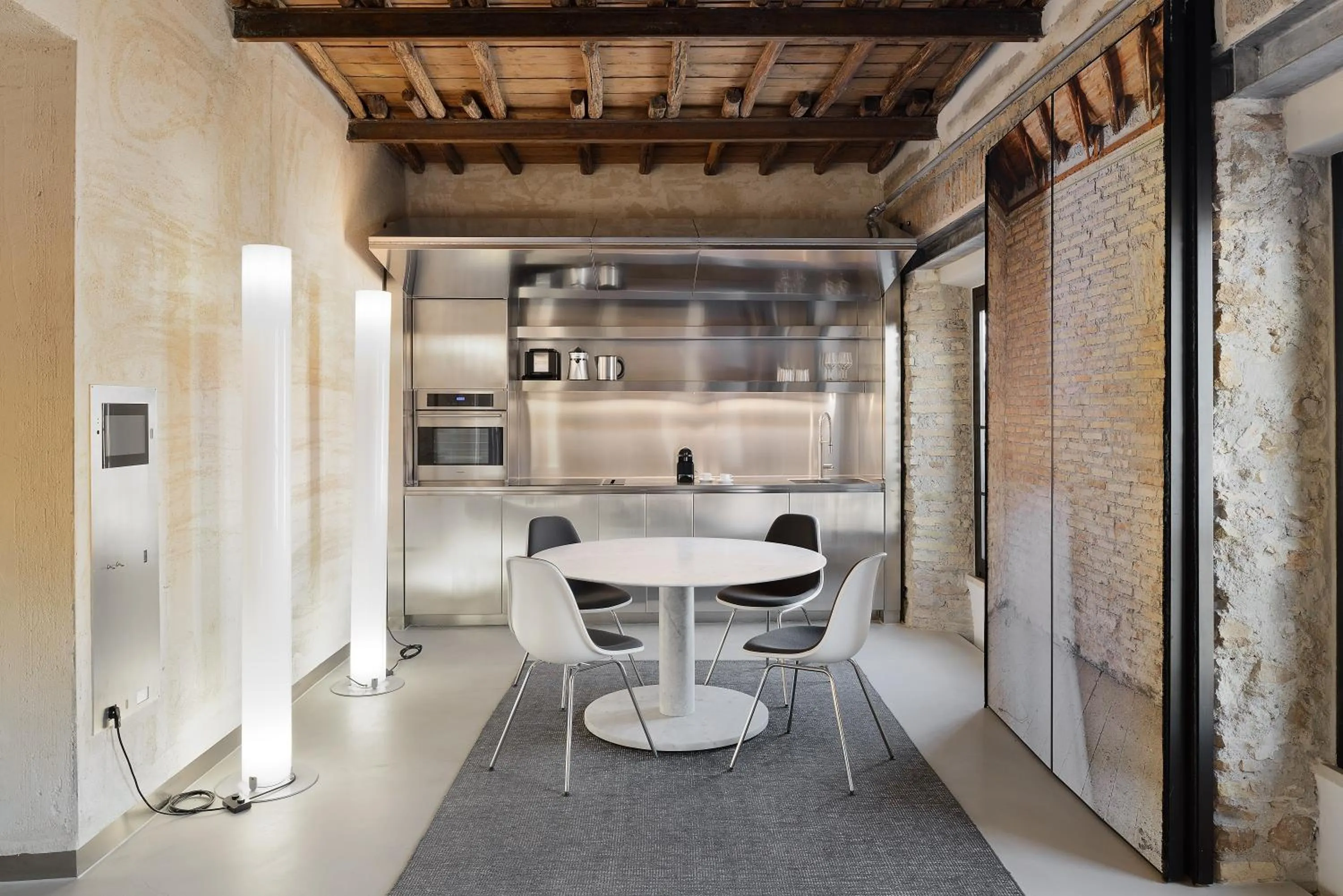 Kitchen or kitchenette in Rhinoceros