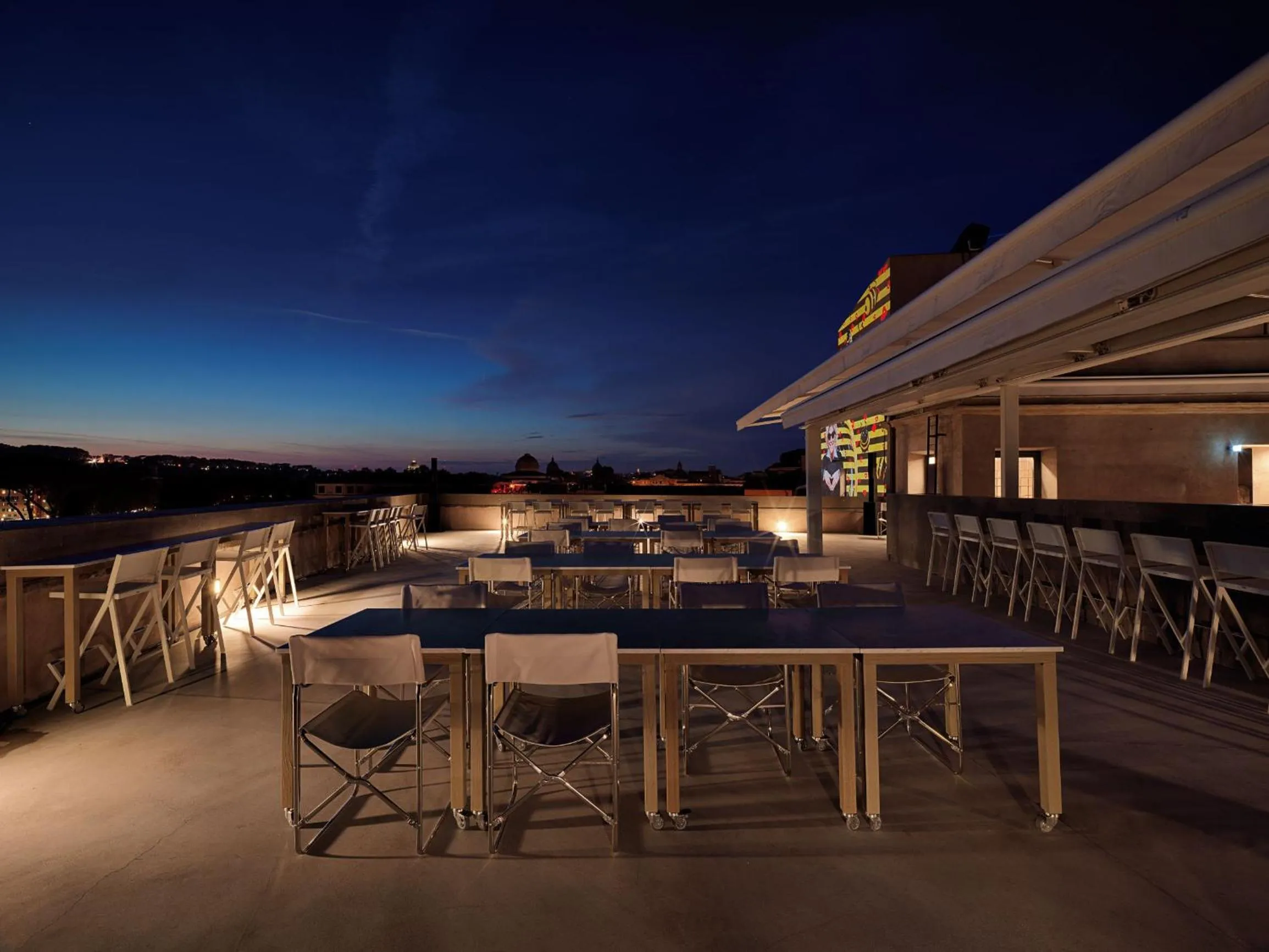 Balcony/Terrace in Rhinoceros