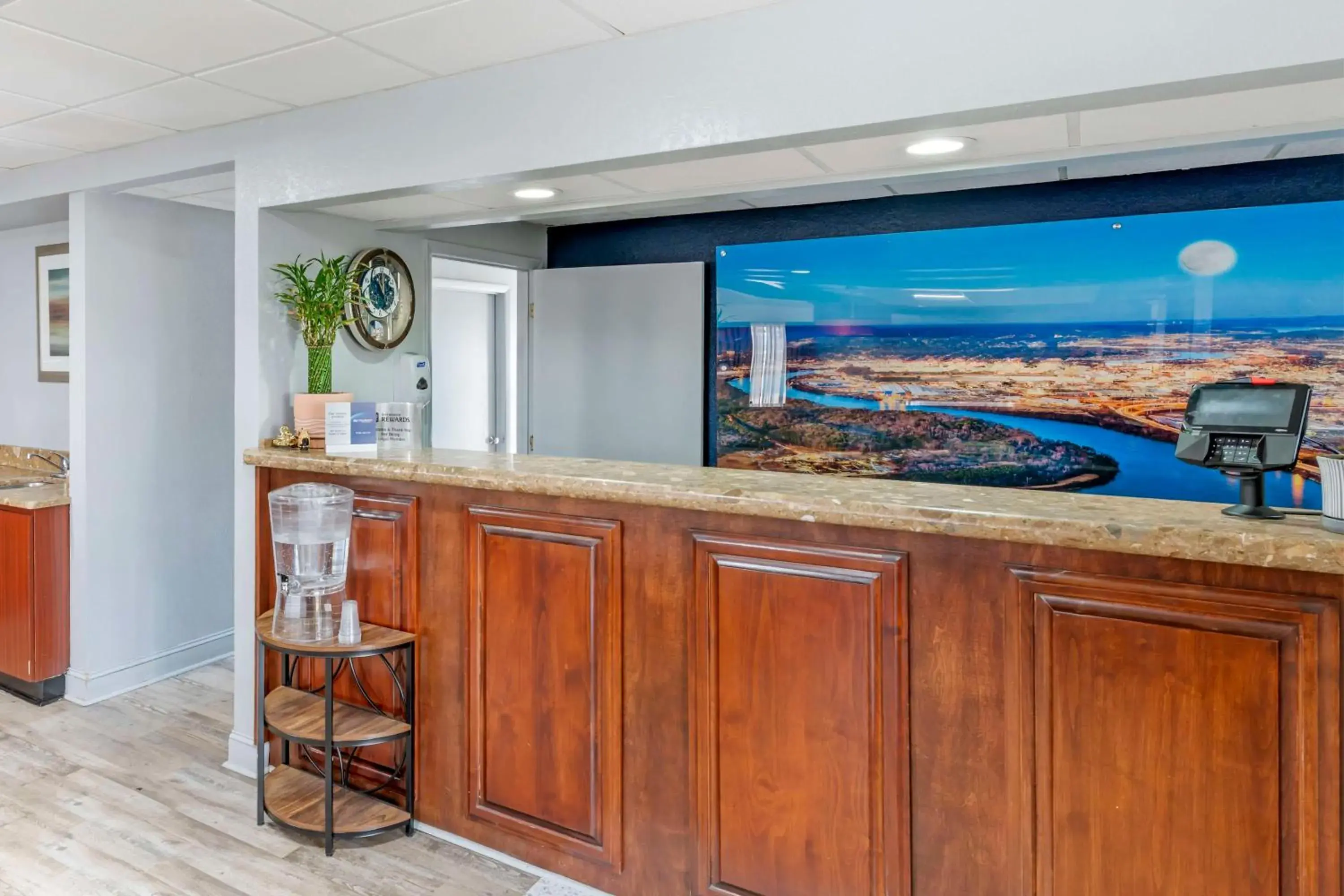 Lobby or reception in Best Western Royal Inn Lobby or reception in Best Western Royal Inn