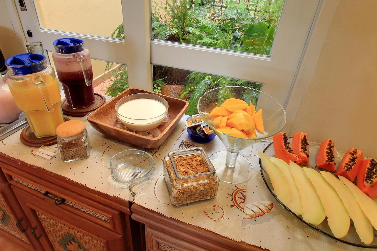 Restaurant/places to eat in Pousada Villa Maritima