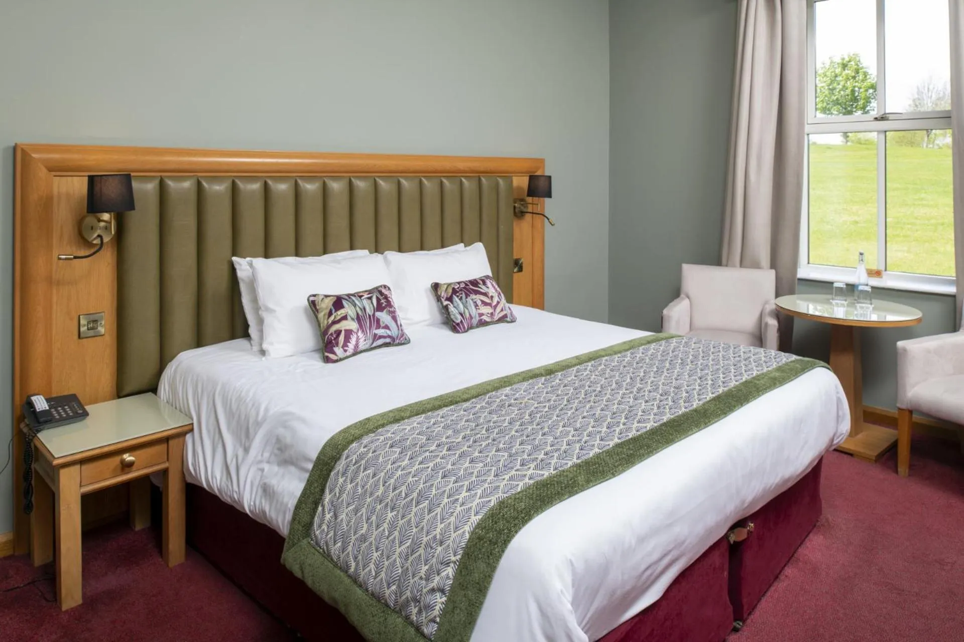 Bedroom, Bed in Roganstown Hotel & Country Club