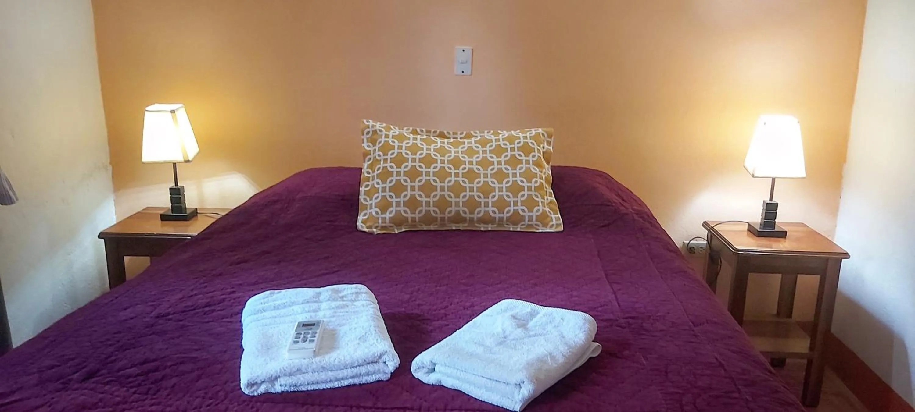 Bed in Hotel Casa Barcelona