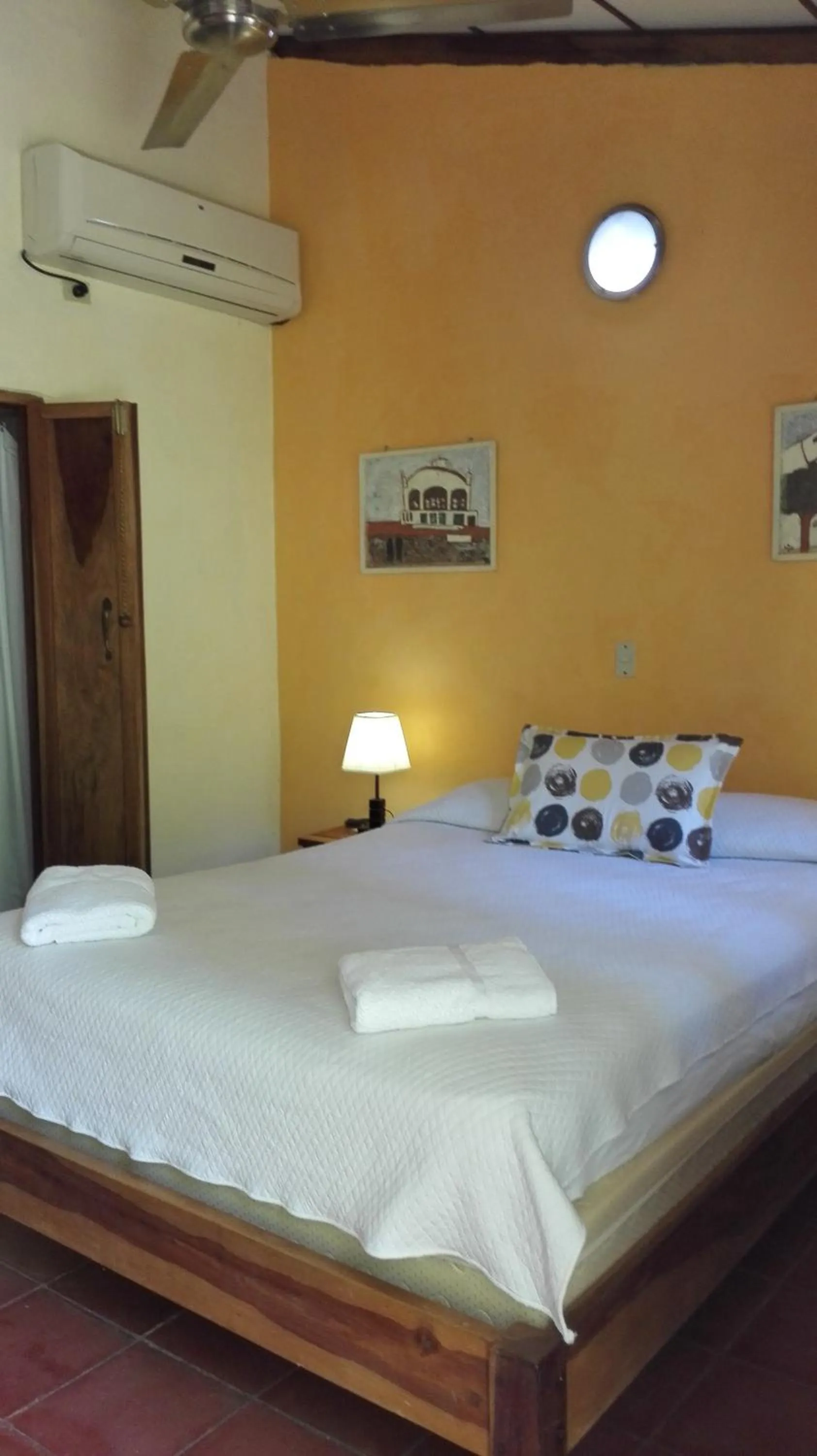 Bed in Hotel Casa Barcelona