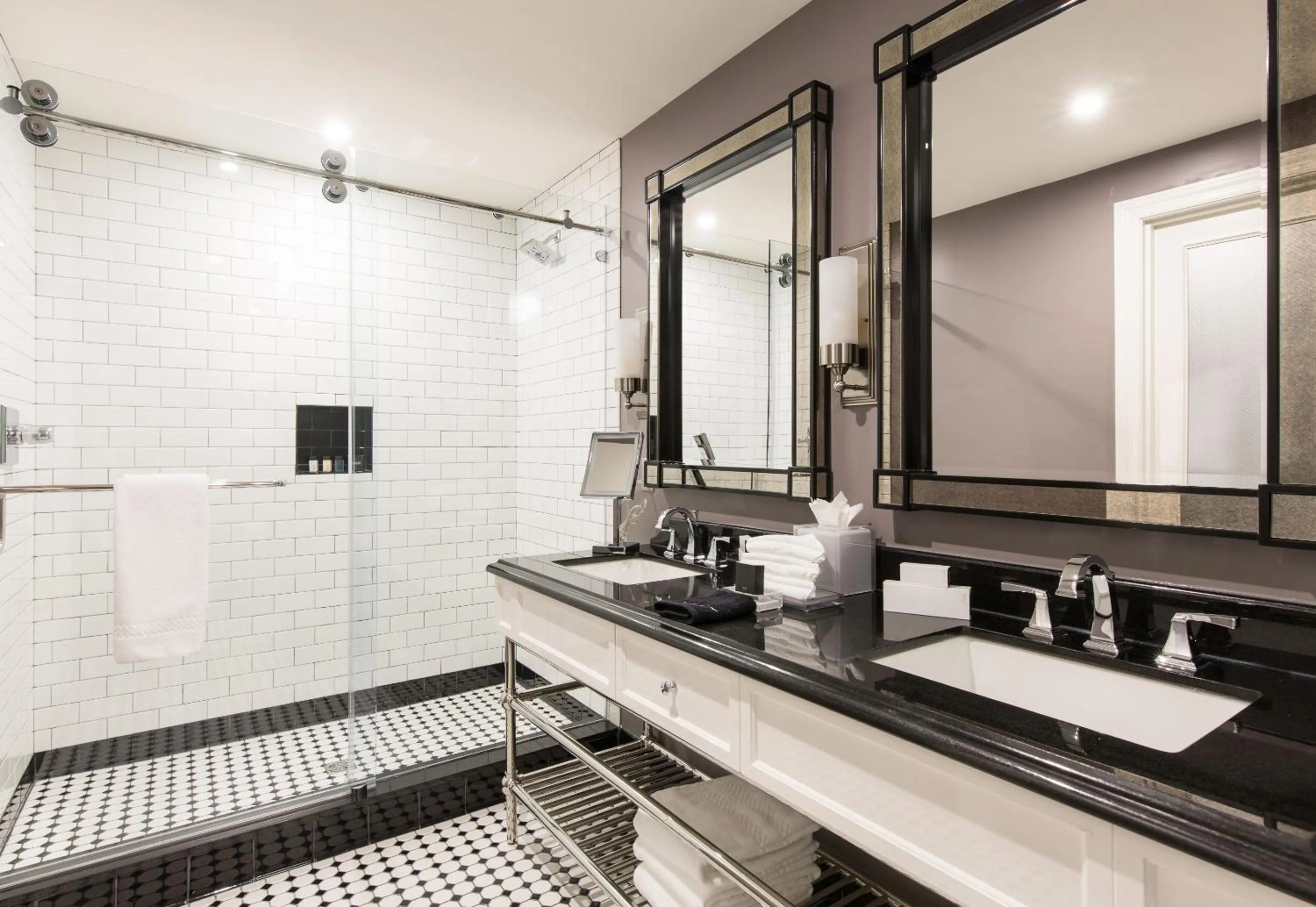 Bathroom in The Read House Hotel