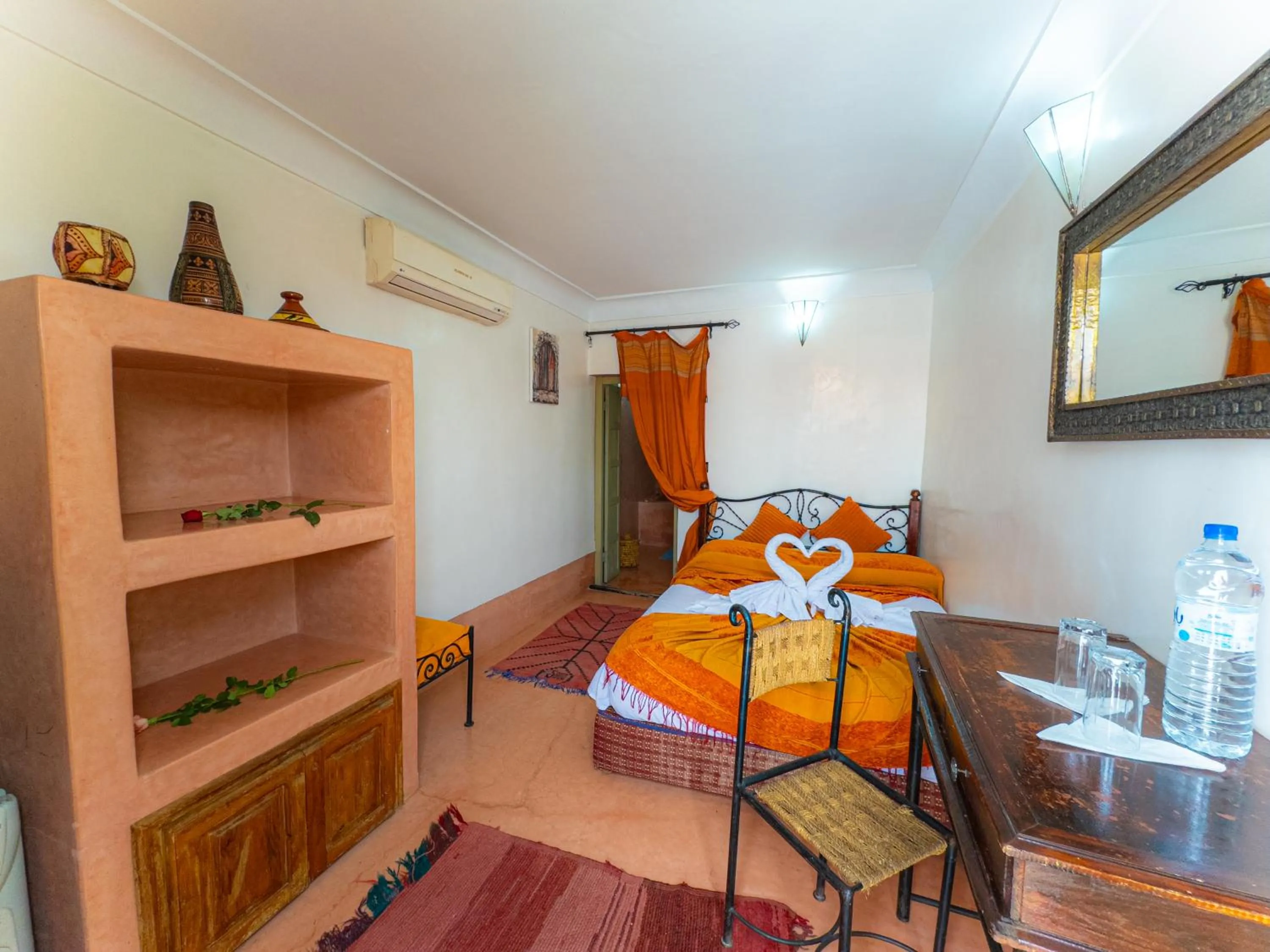 Bed in Riad Minorisa