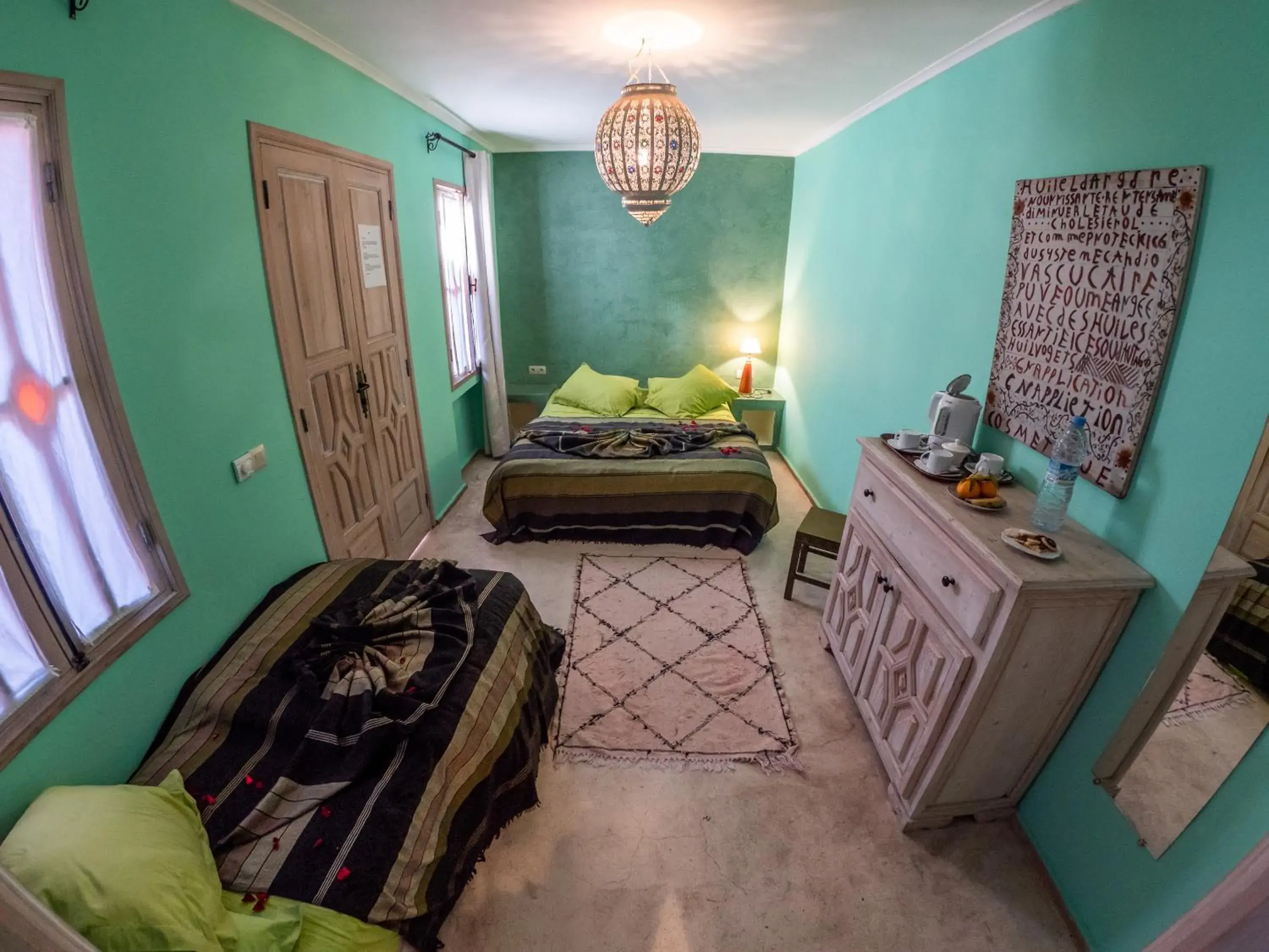 Deluxe Triple Room in Riad Tahani Deluxe Triple Room in Riad Tahani