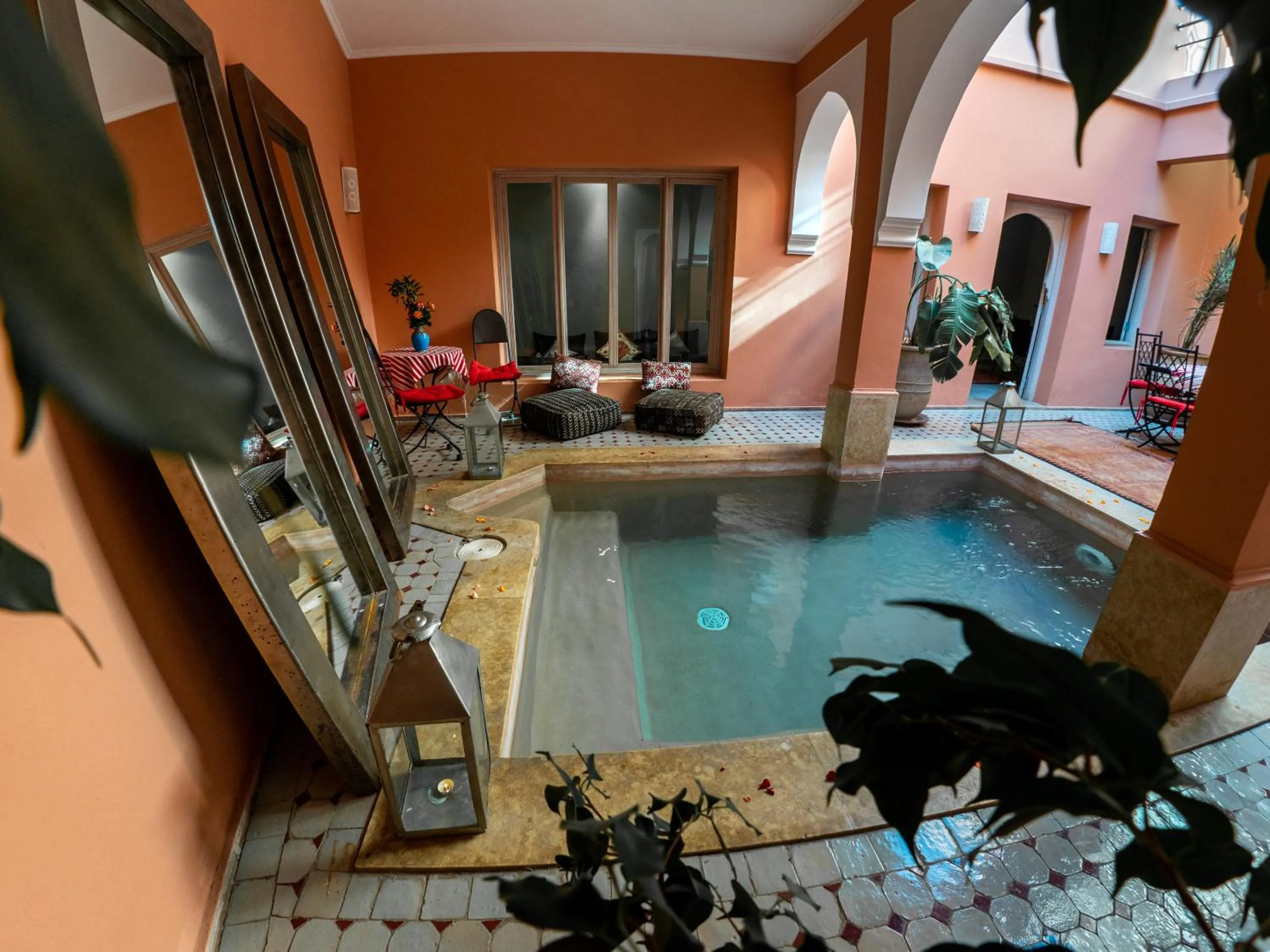 Property building in Riad Tahani