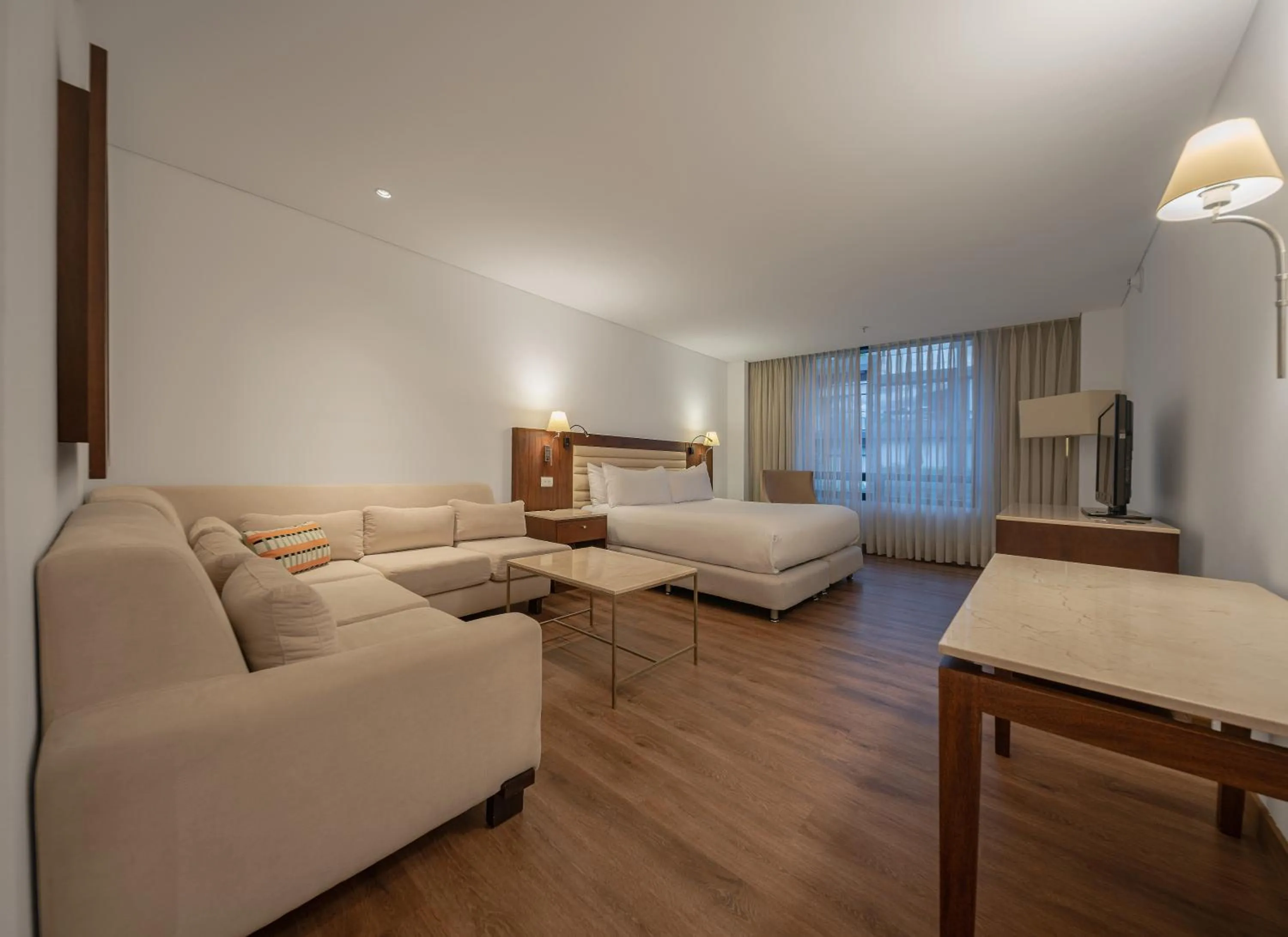 Bedroom, Bed in Hotel Chico 97 By OxoHotel