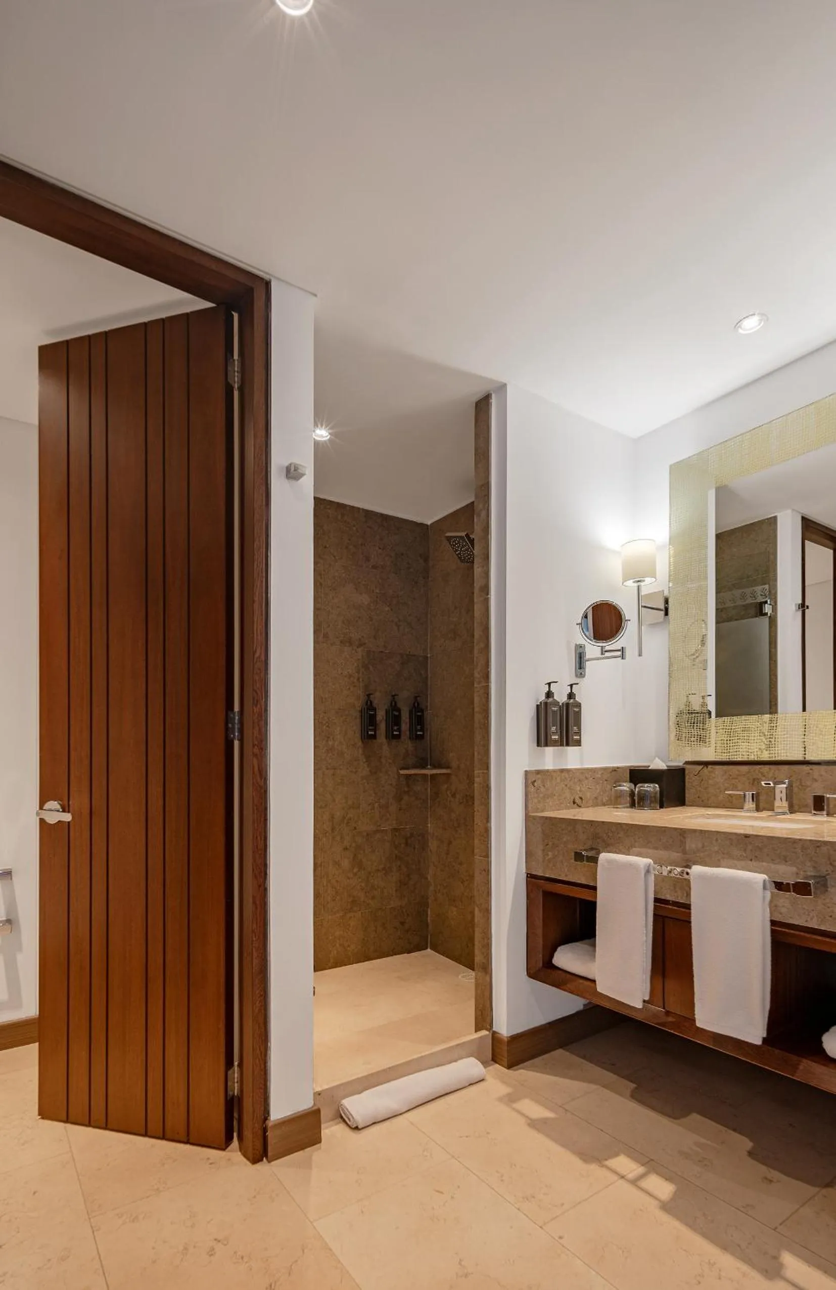 Bathroom in Hotel Chico 97 By OxoHotel